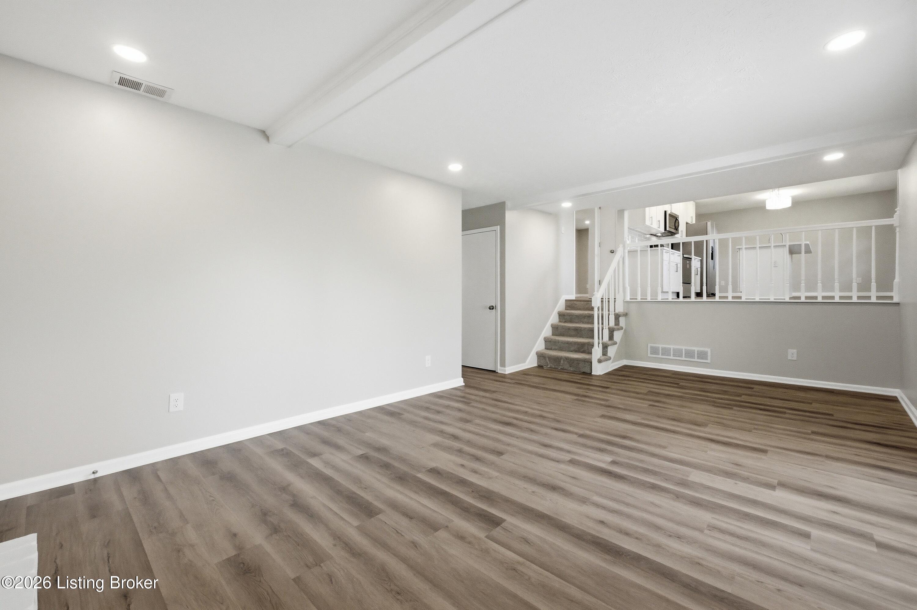 4767 Shenandoah Dr
