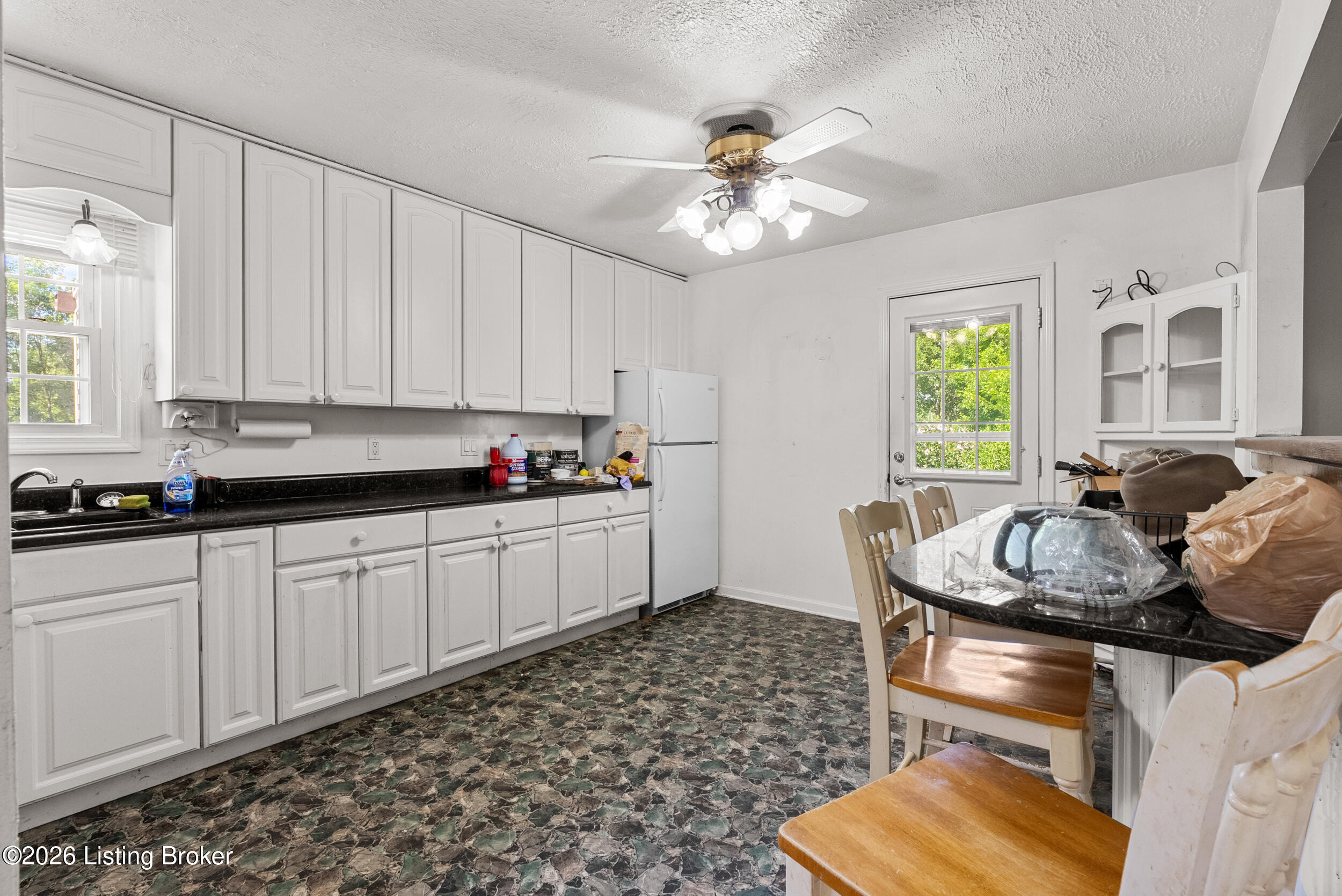 6308 Cooper Chapel Rd