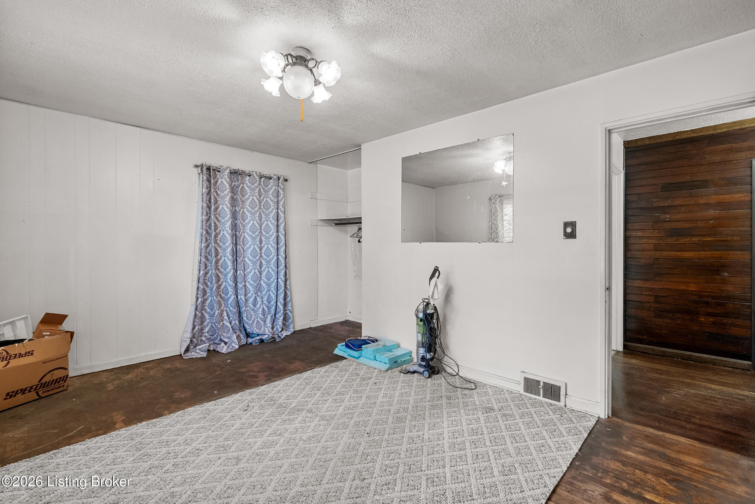 6308 Cooper Chapel Rd