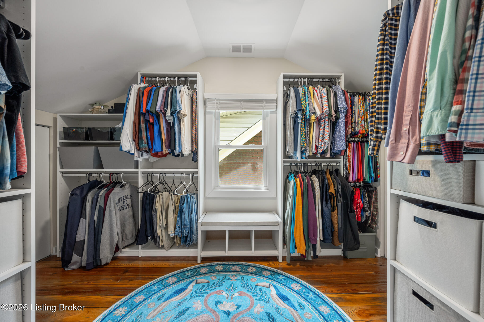 2212 Eastview Ave