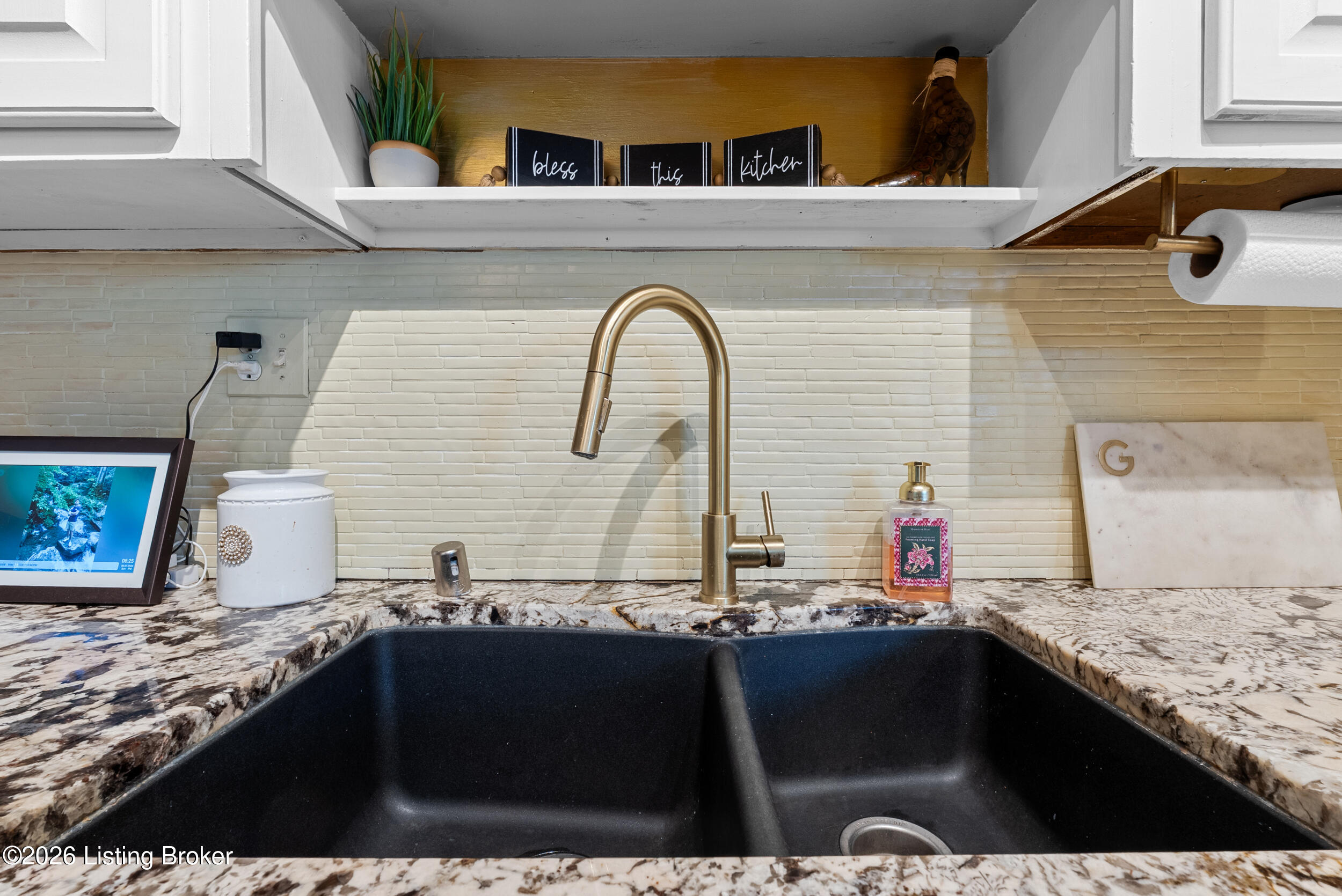 404 Timberlake Trail