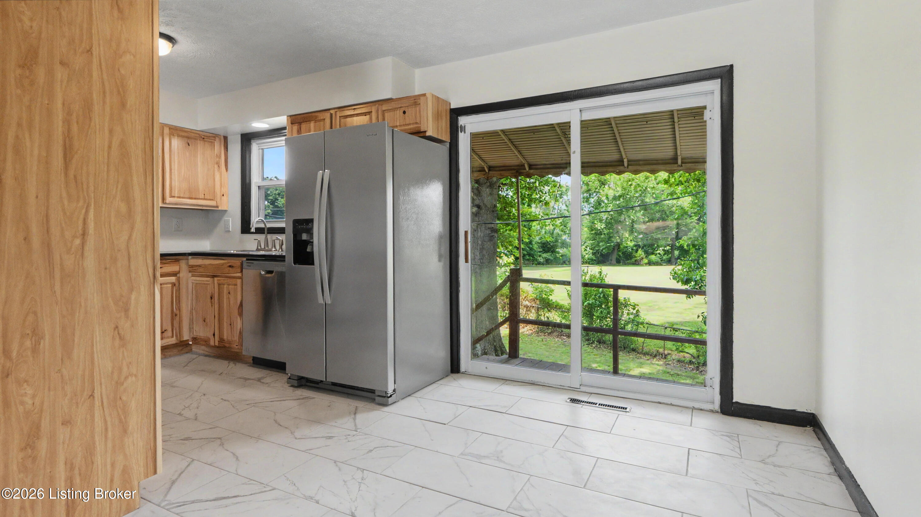619 Mockingbird Dr