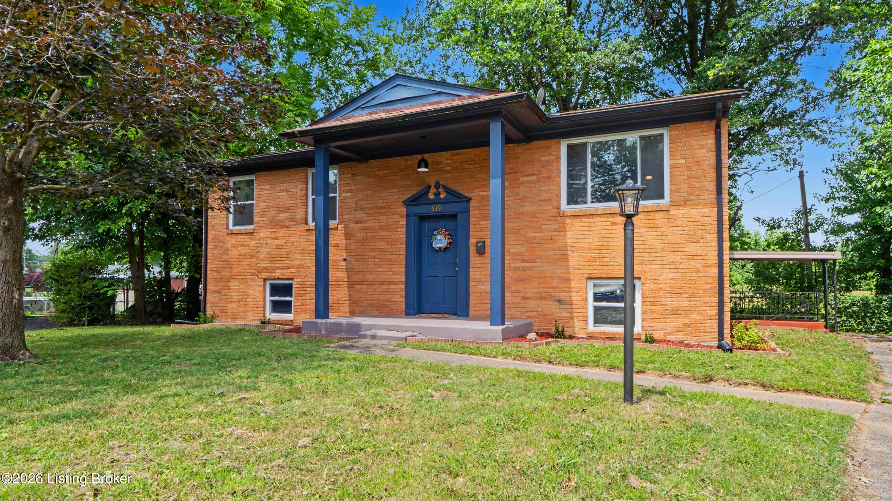 619 Mockingbird Dr