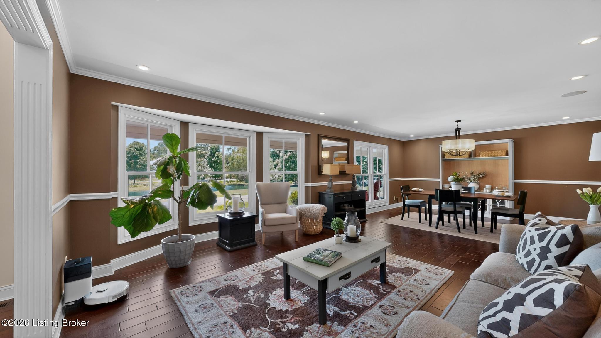 12407 Lucas Ln