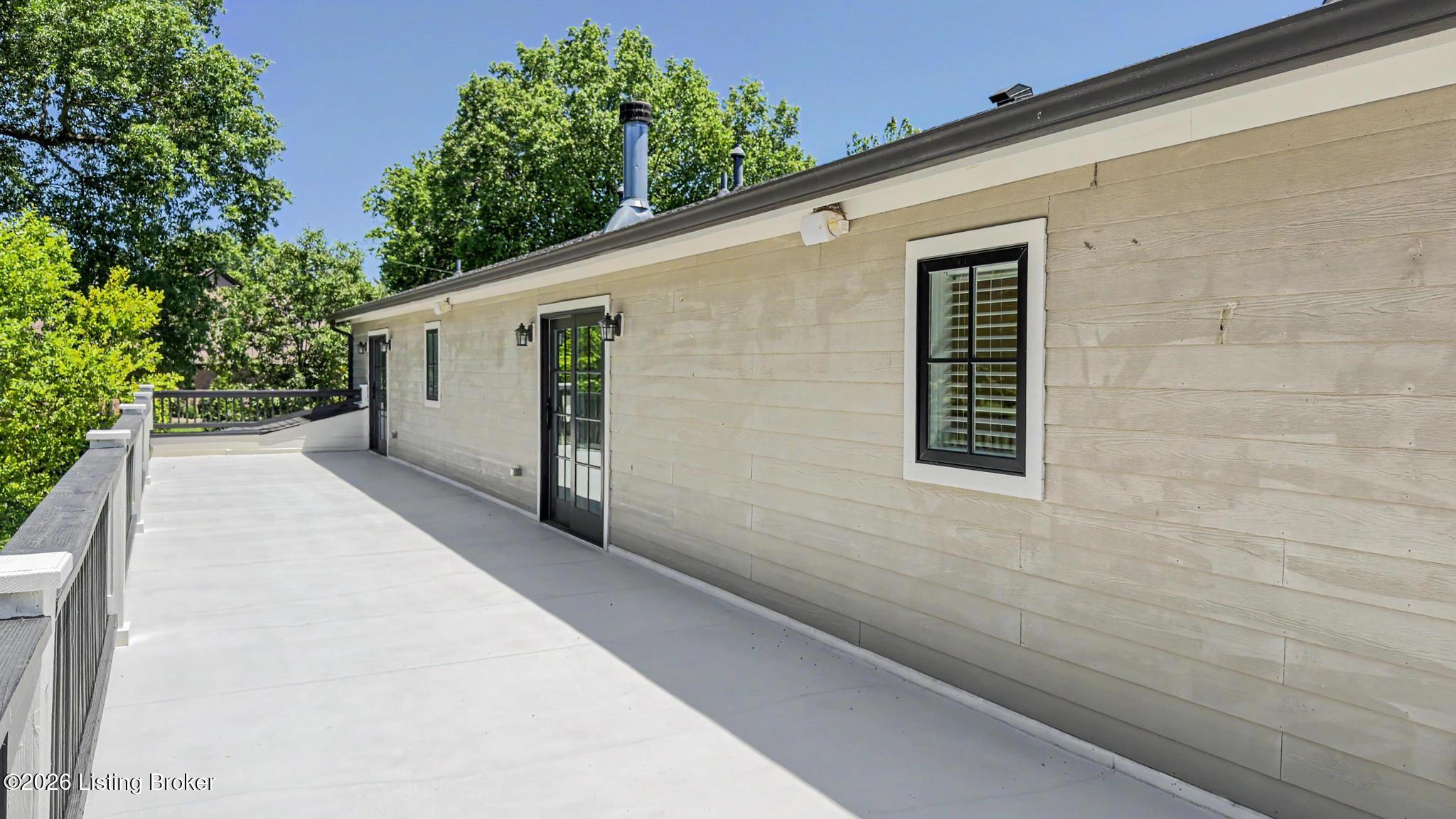 12407 Lucas Ln