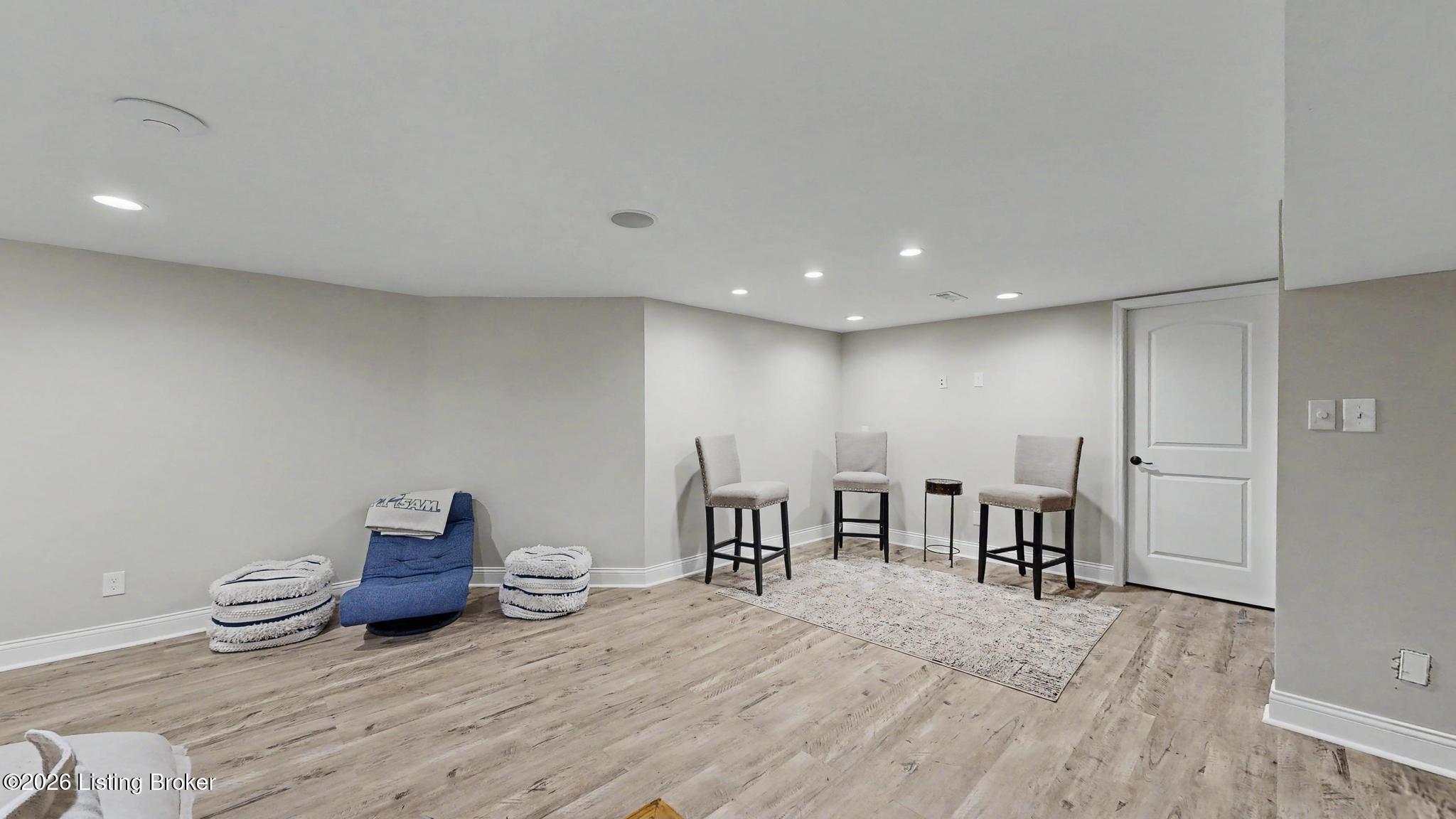 12407 Lucas Ln