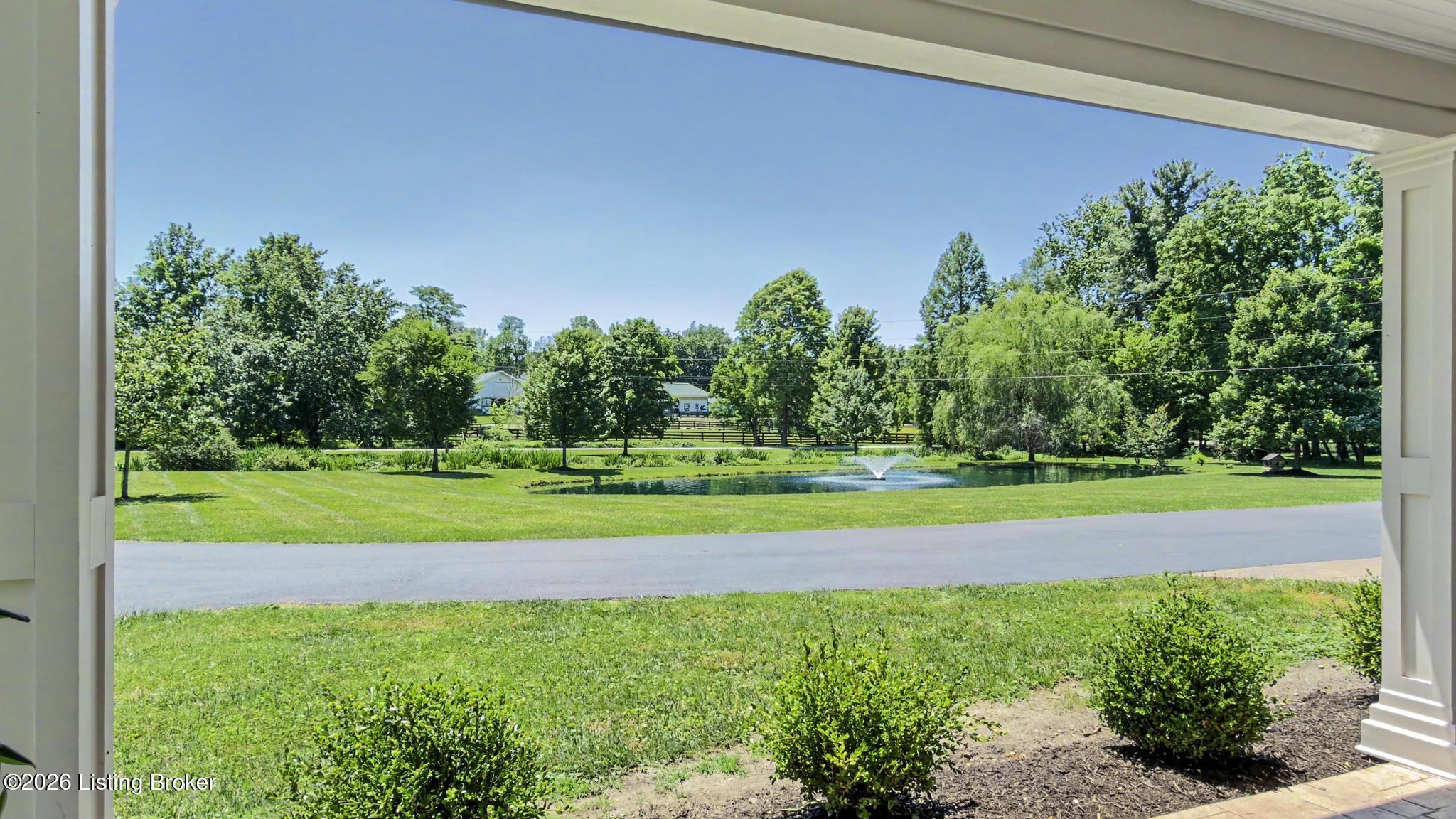 12407 Lucas Ln