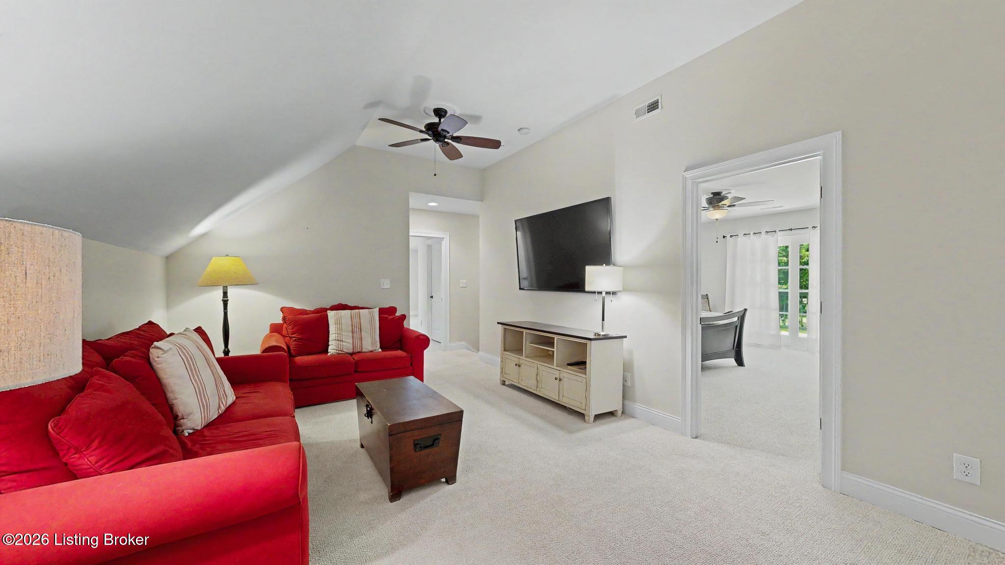 12407 Lucas Ln