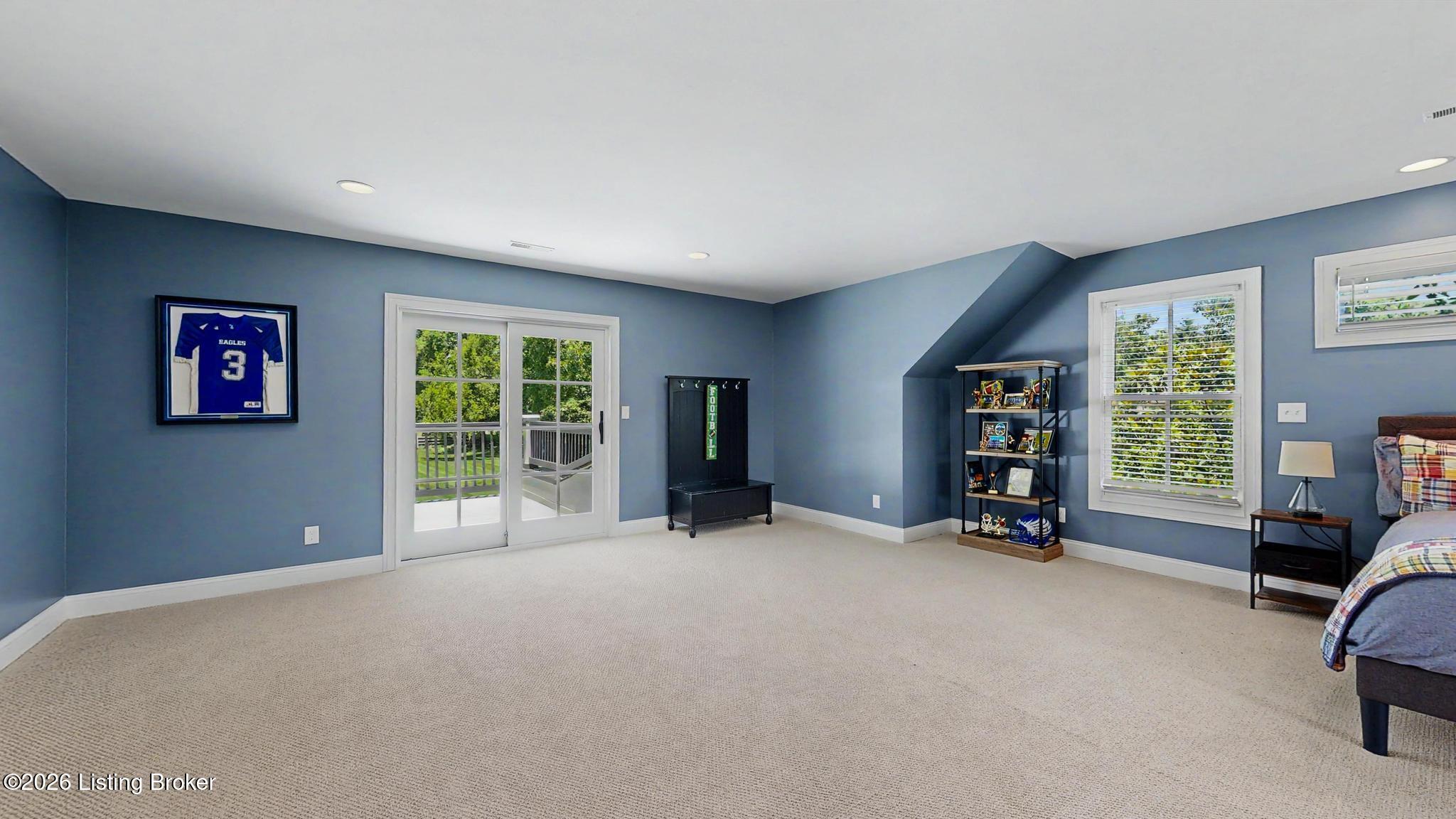 12407 Lucas Ln