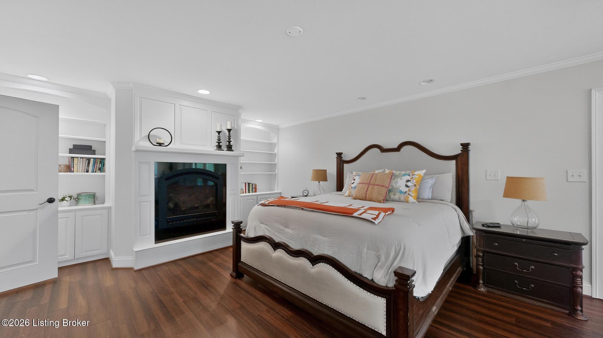 12407 Lucas Ln