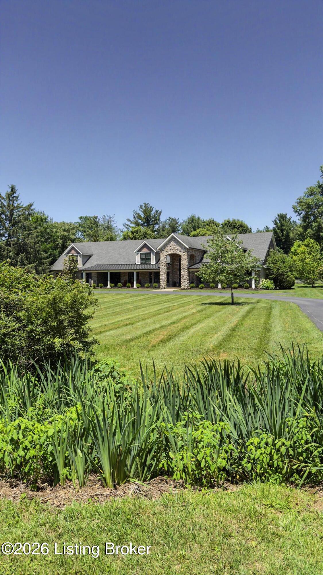 12407 Lucas Ln