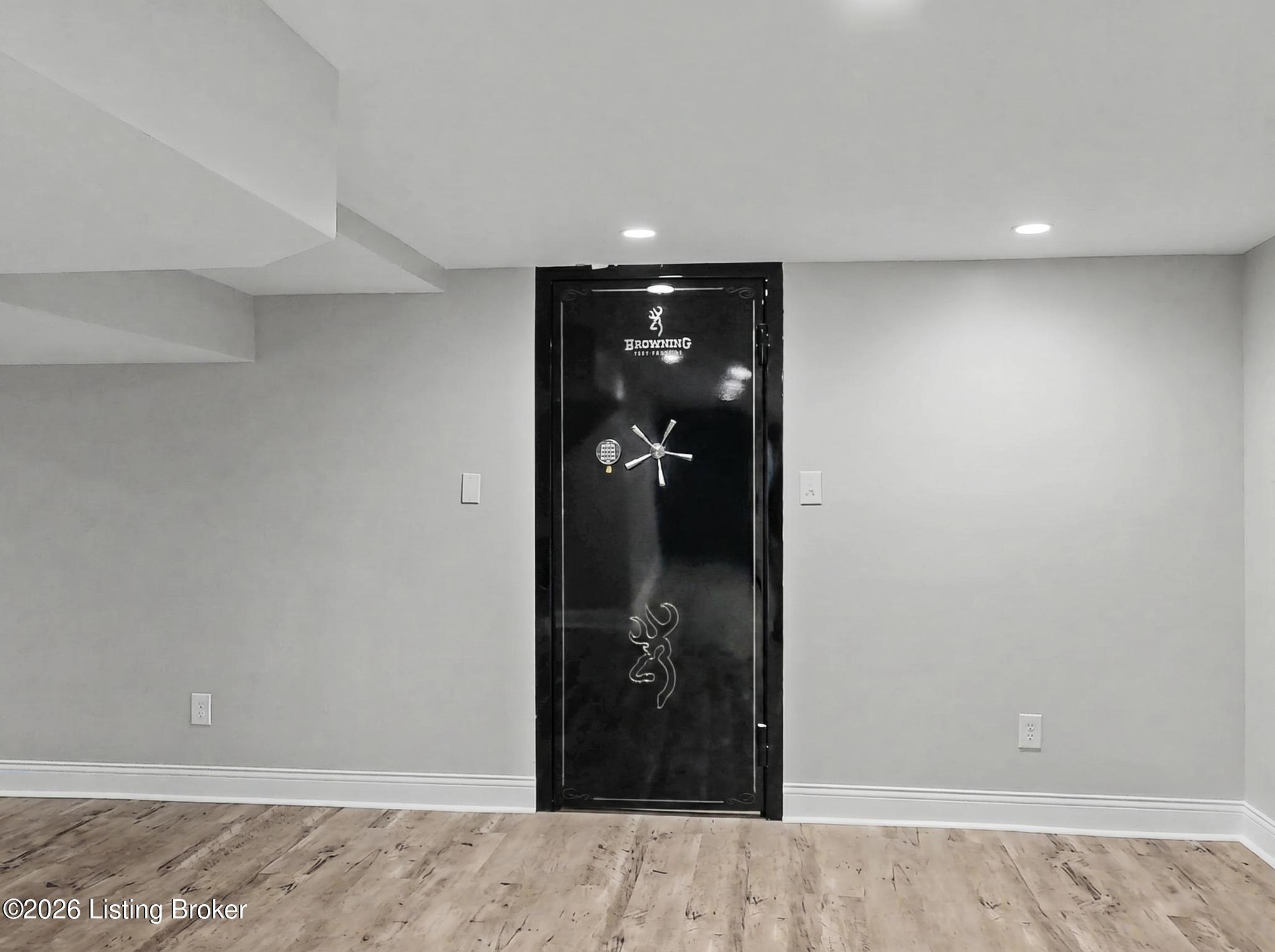 12407 Lucas Ln