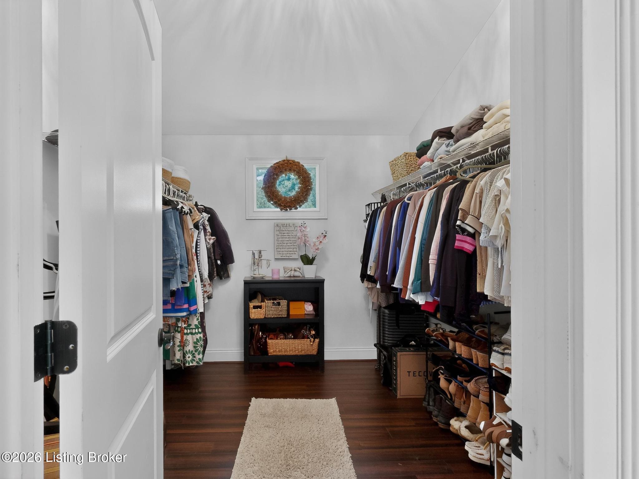 12407 Lucas Ln