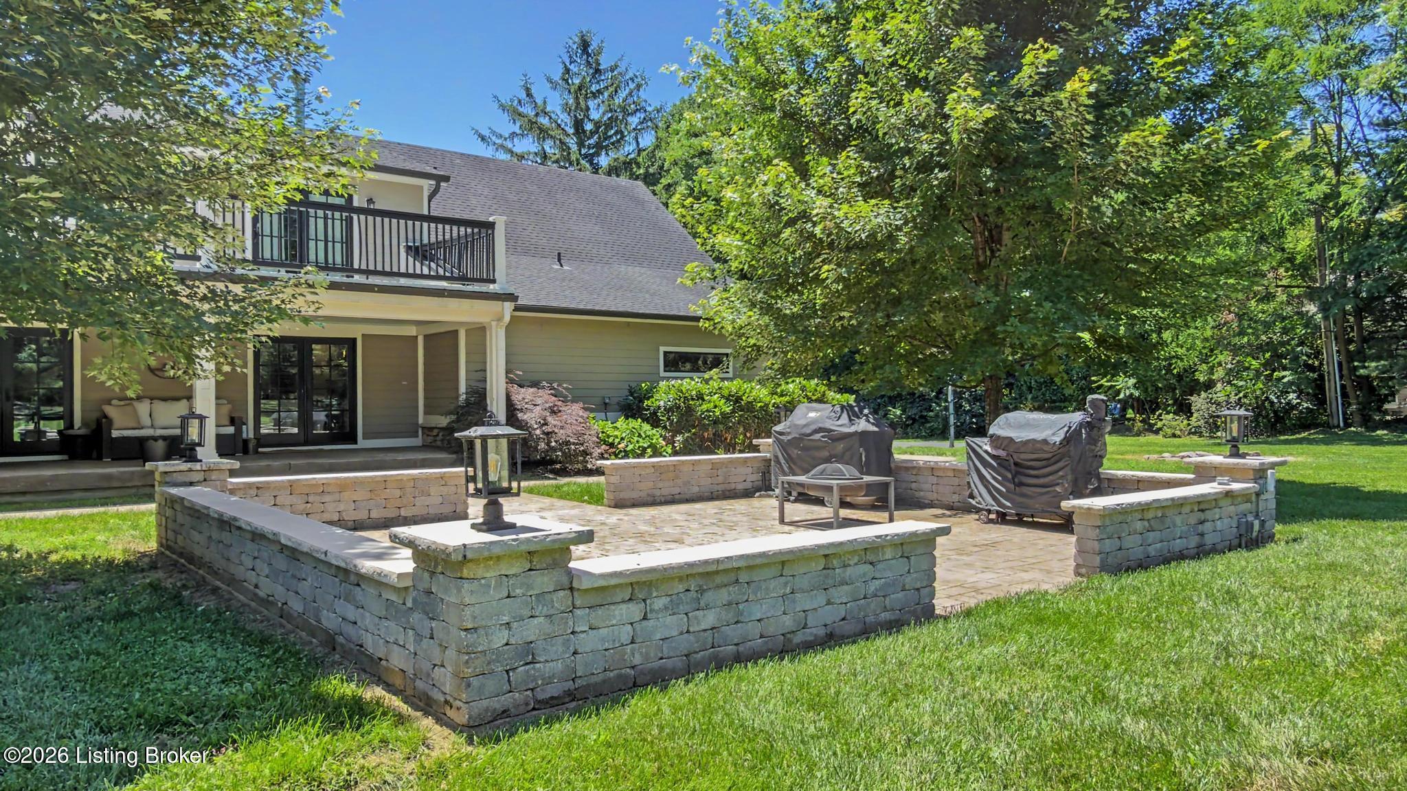 12407 Lucas Ln