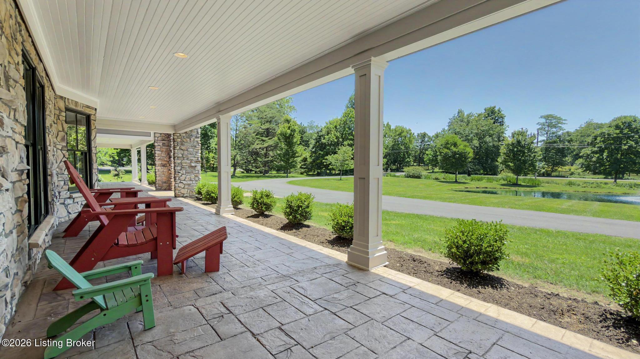 12407 Lucas Ln