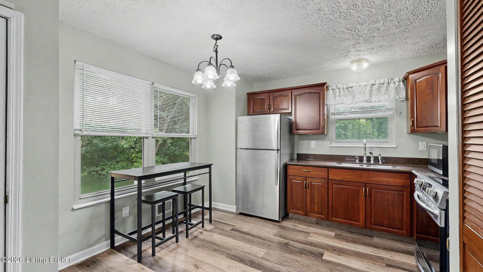 4204 Glen Hill Manor Dr