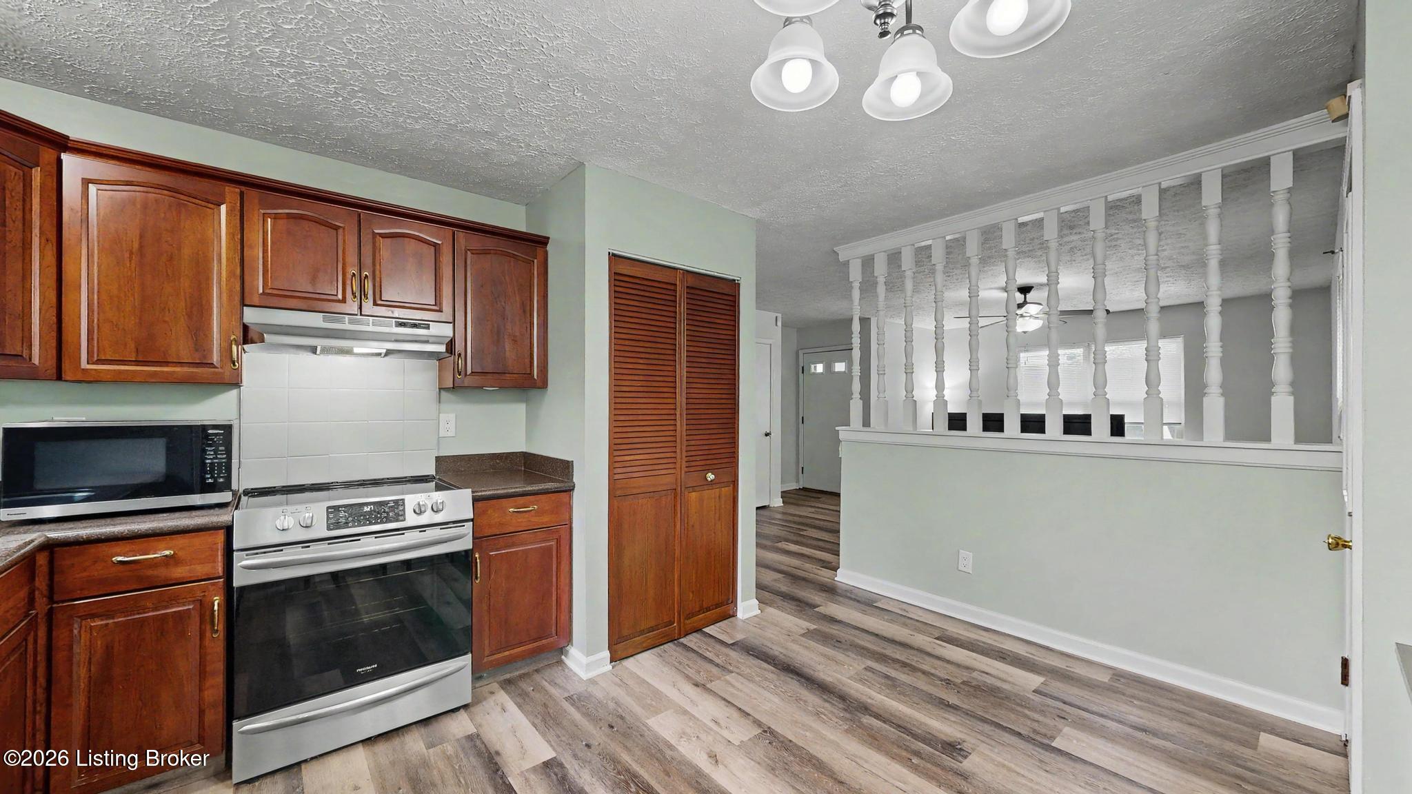 4204 Glen Hill Manor Dr
