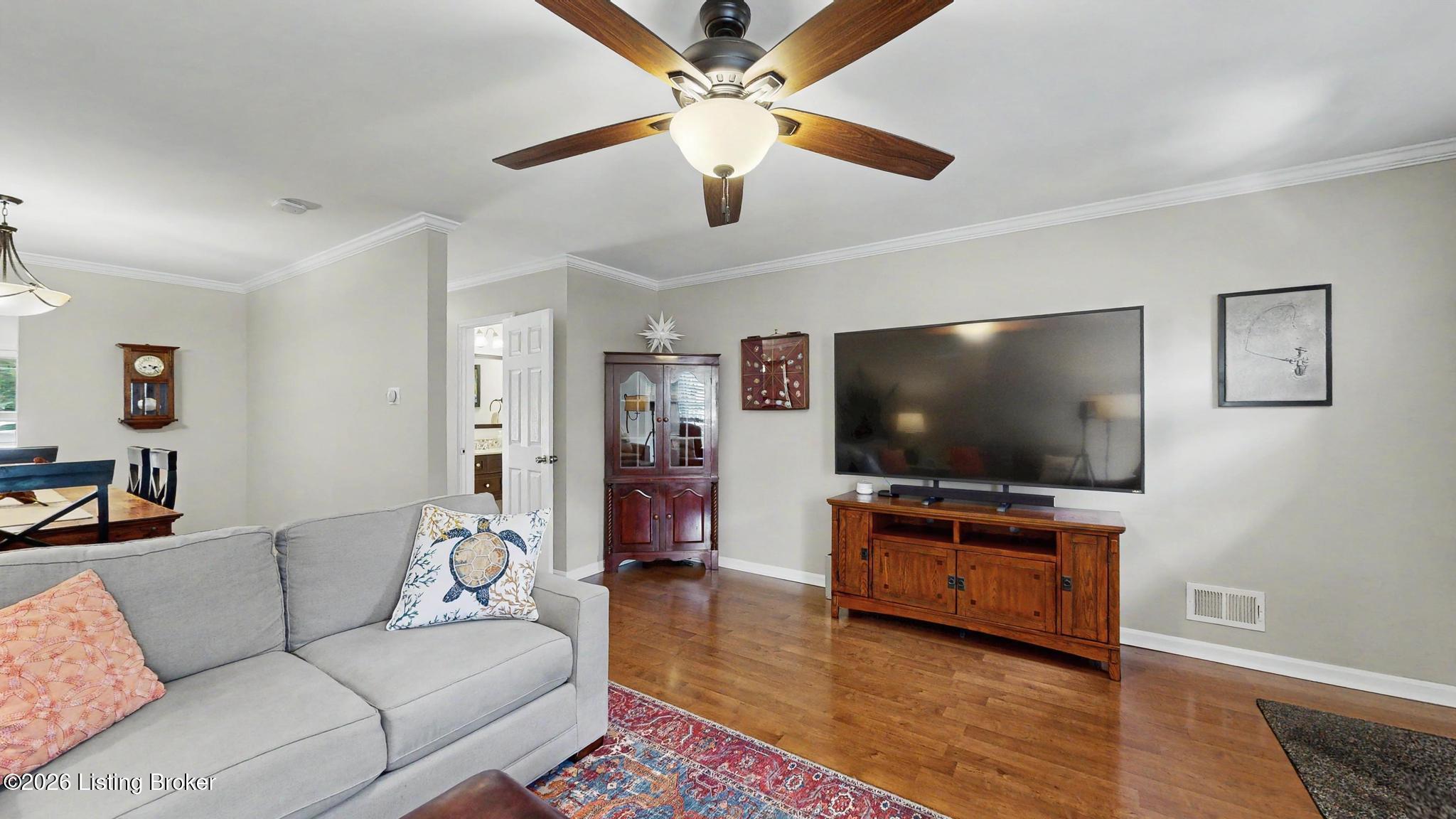 2713 Langdon Dr