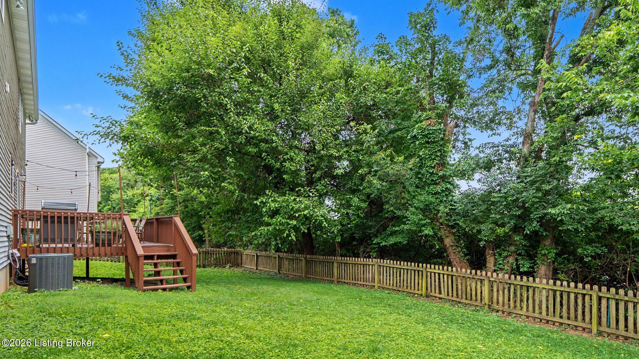 6216 Sweetbay Dr
