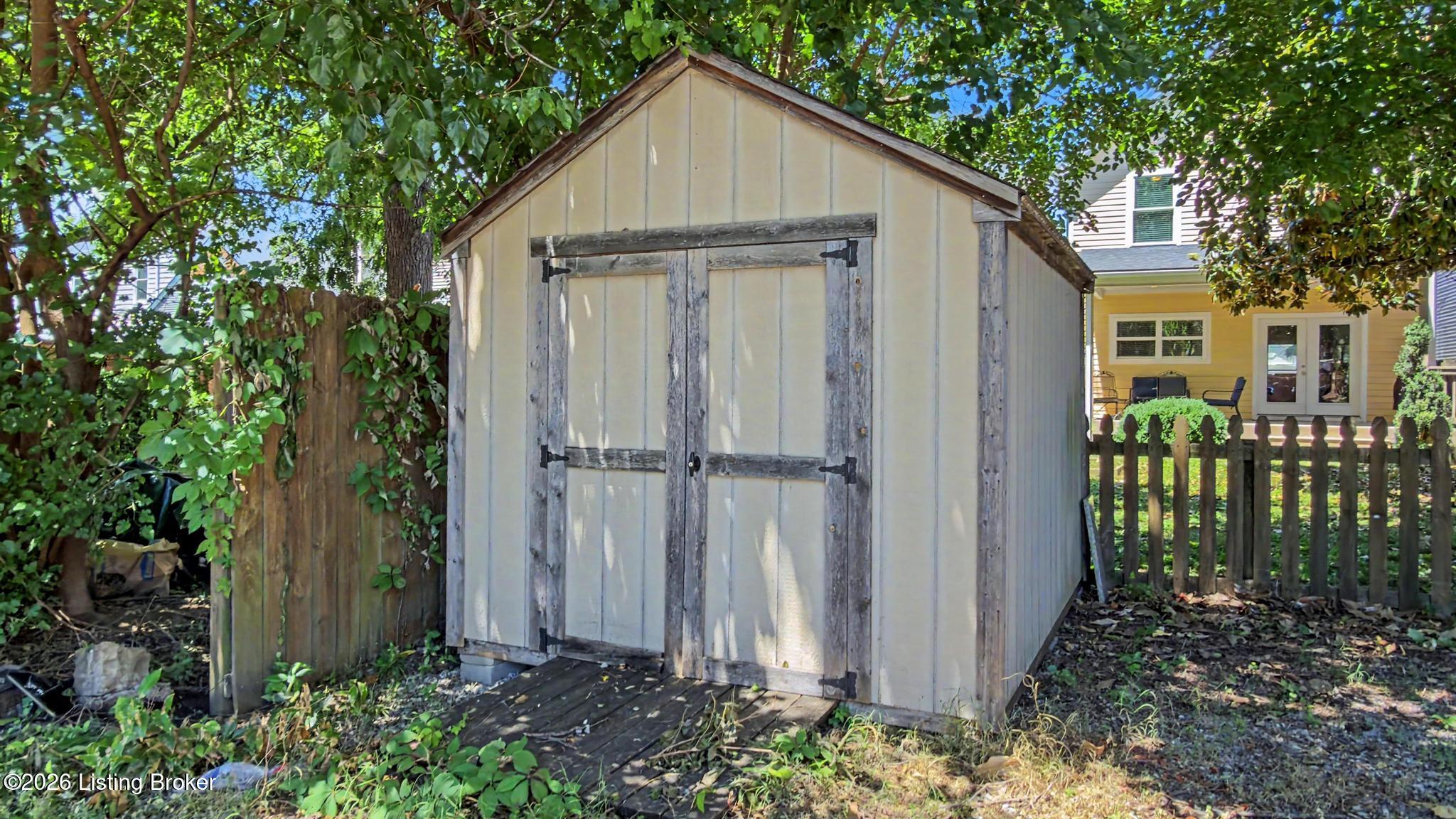 223 Pope St