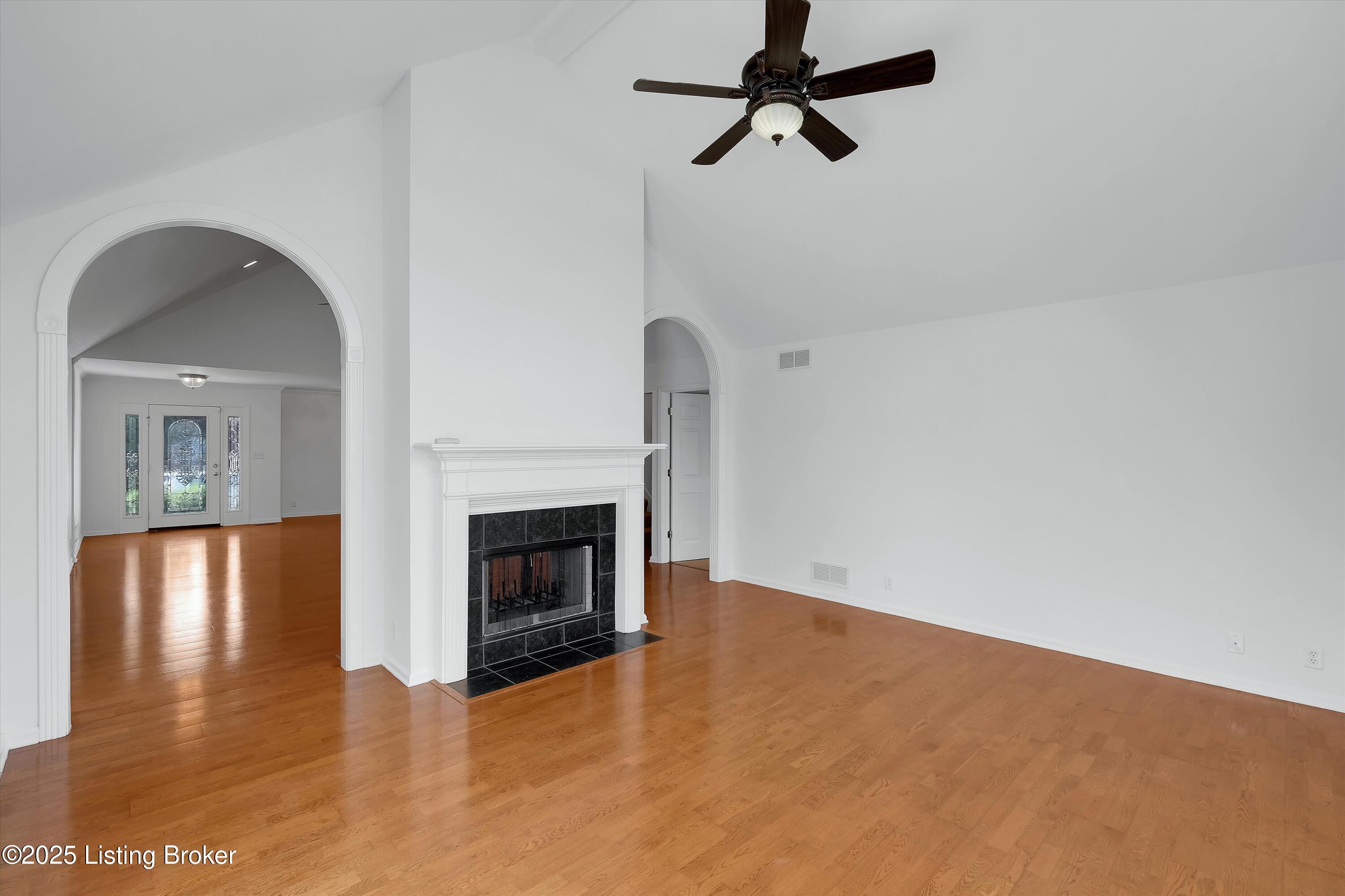 1705 Anchorage Ct