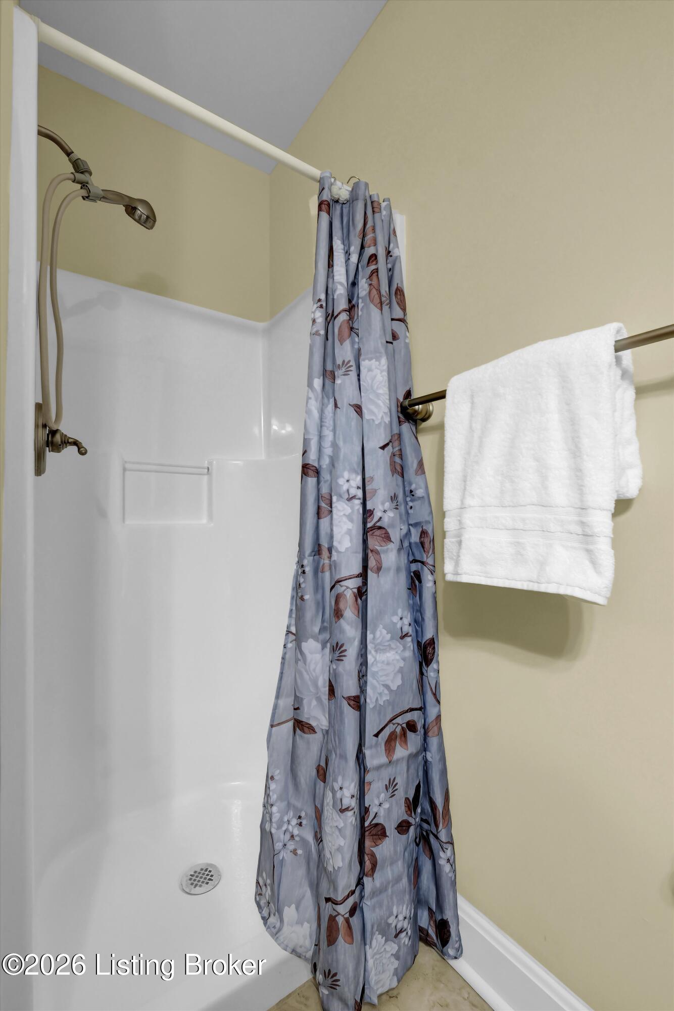 2001 Lancashire Ave 207