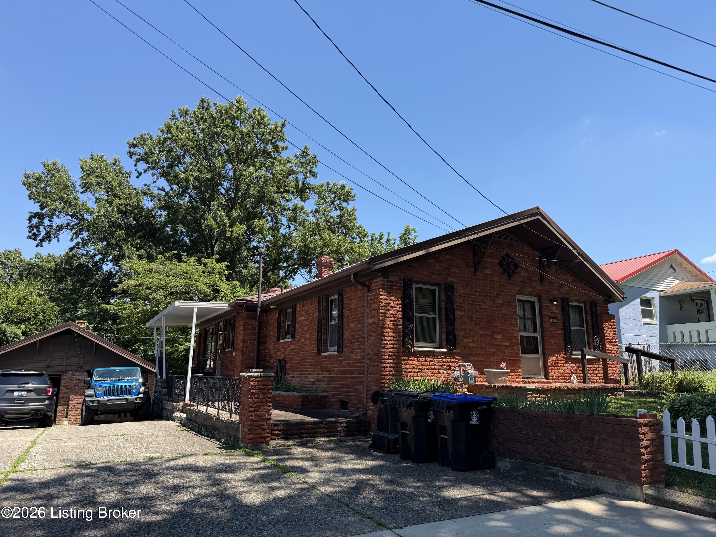 1613 Eskridge Ln