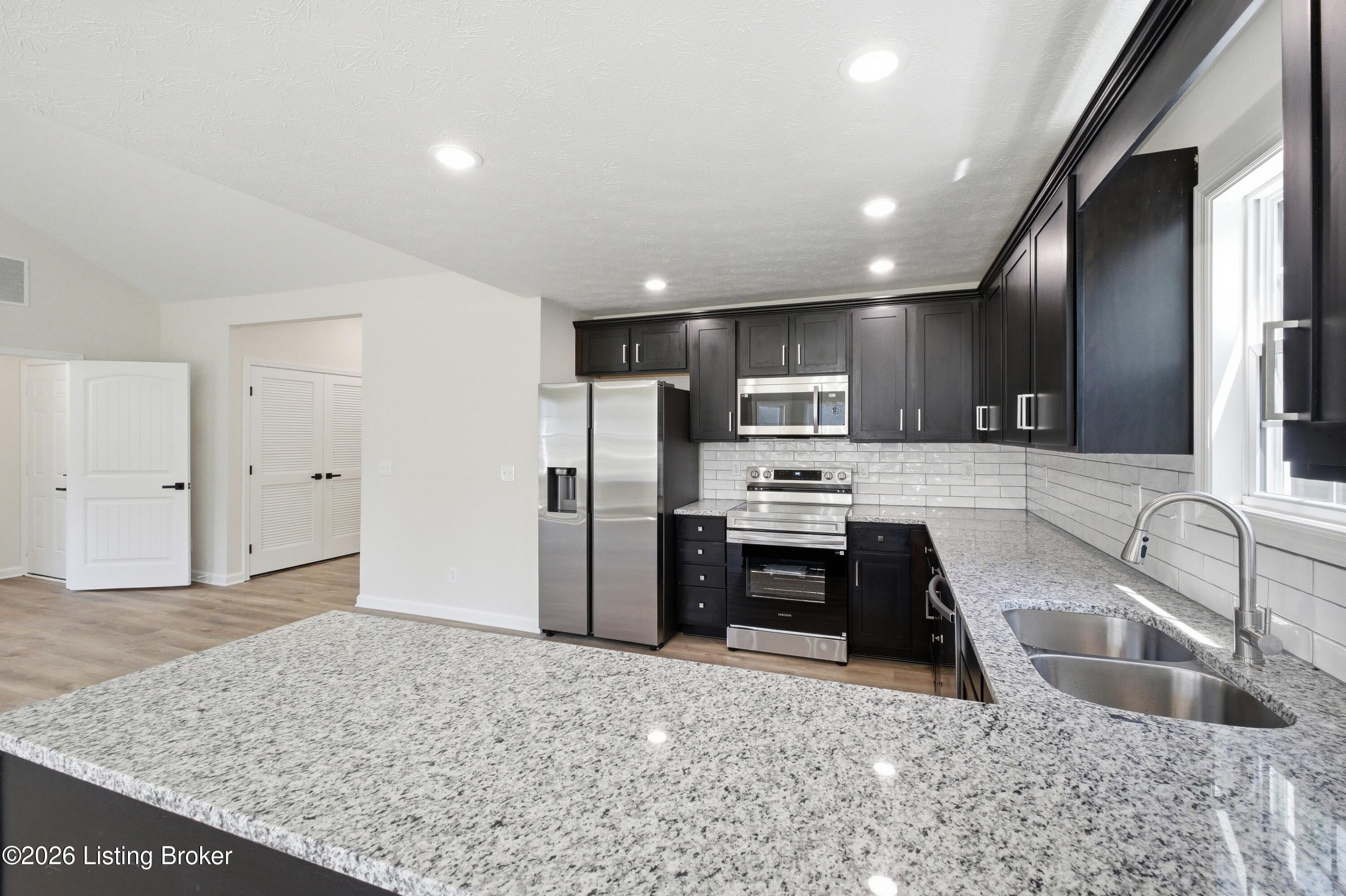 12312 Bristol Bay Pl