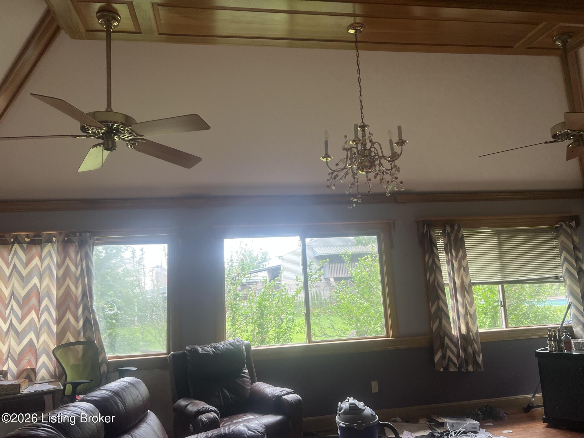 2209 Bashford Manor Ln