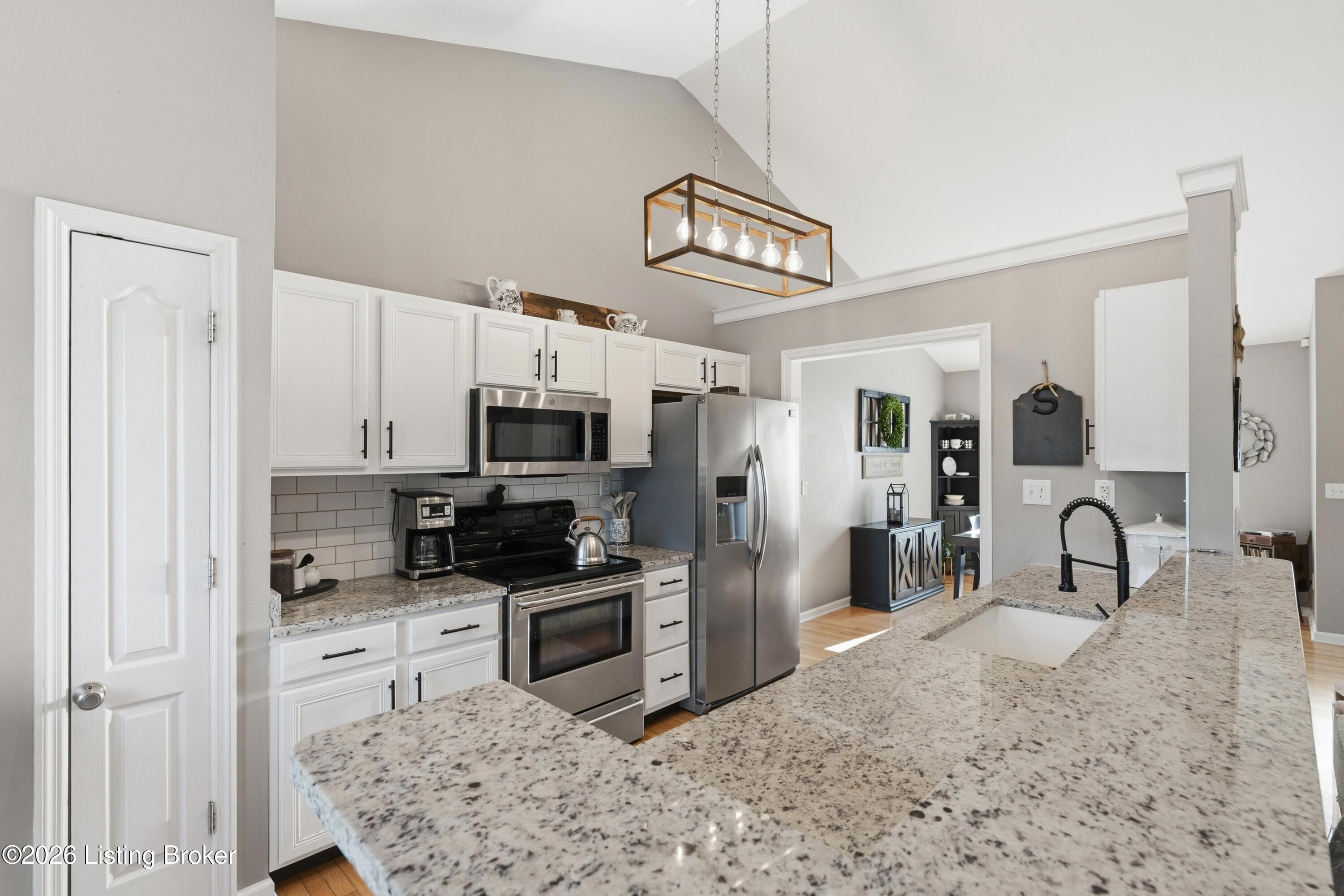 10702 Copper Ridge Dr