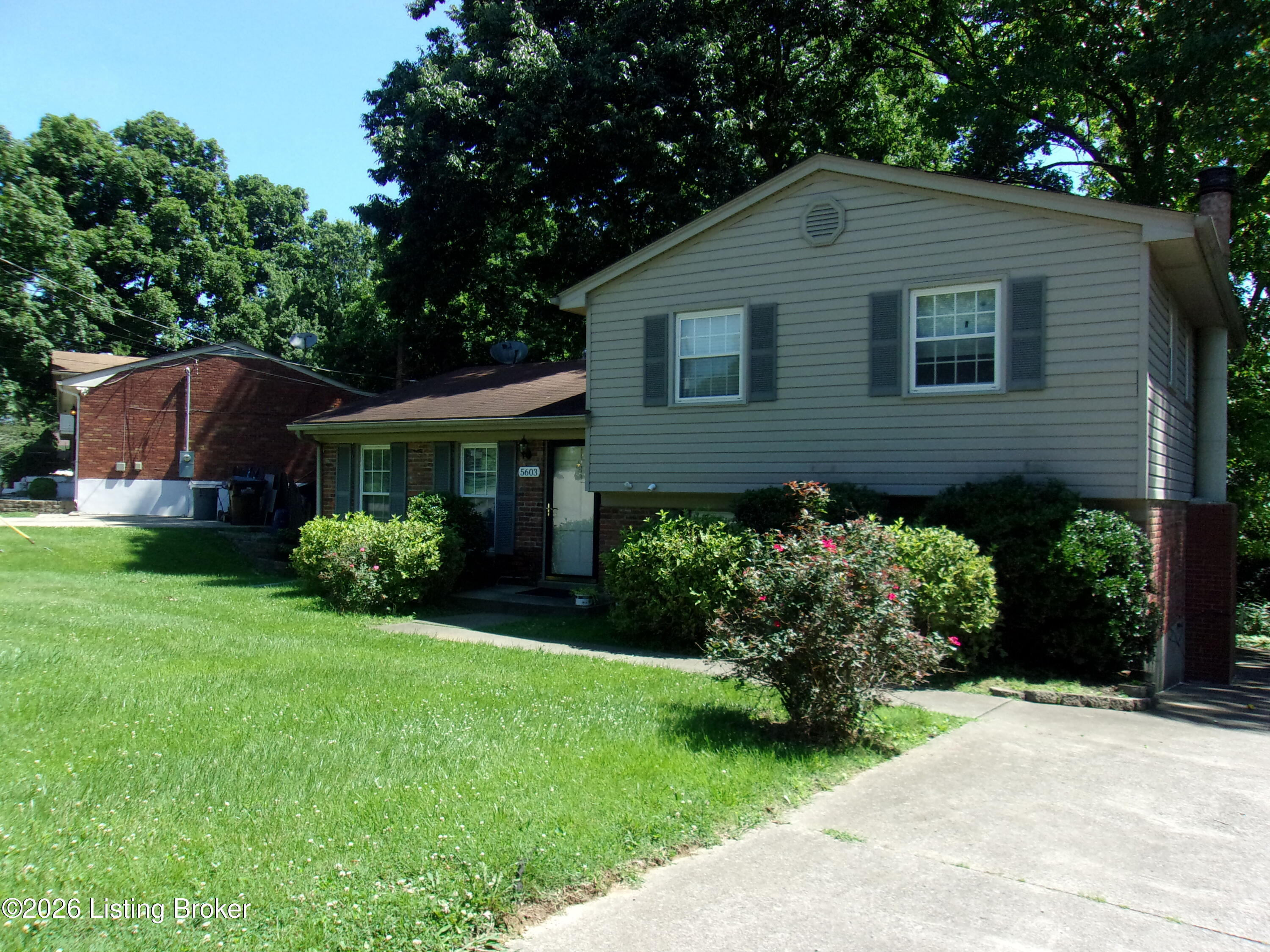 5603 Mosswood Ln