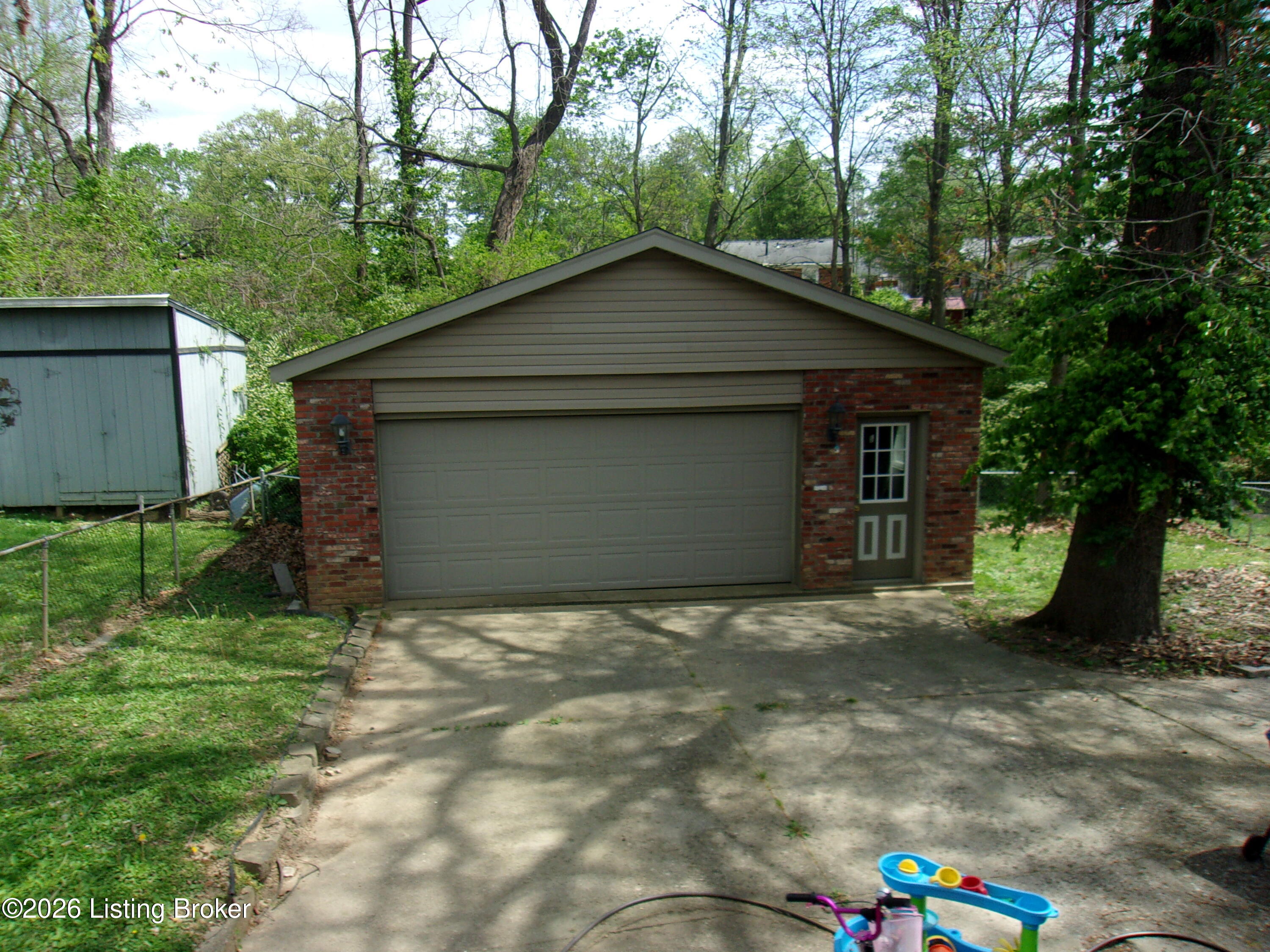 5603 Mosswood Ln