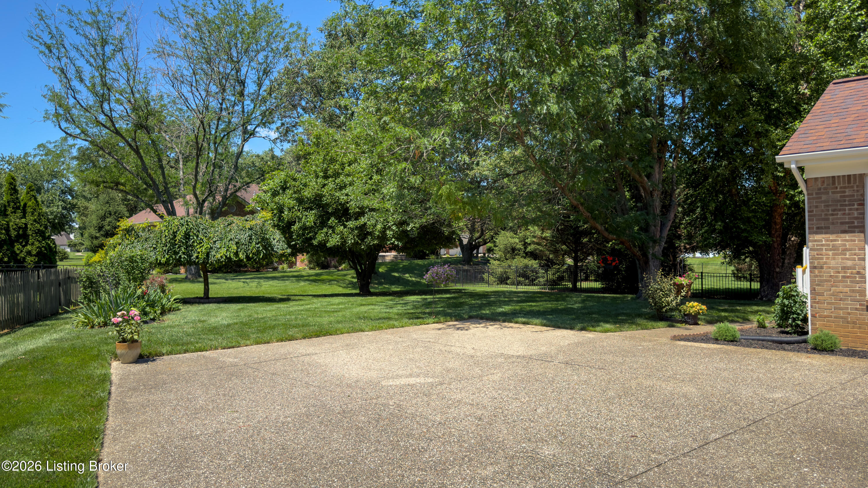 7110 Wood Briar Rd