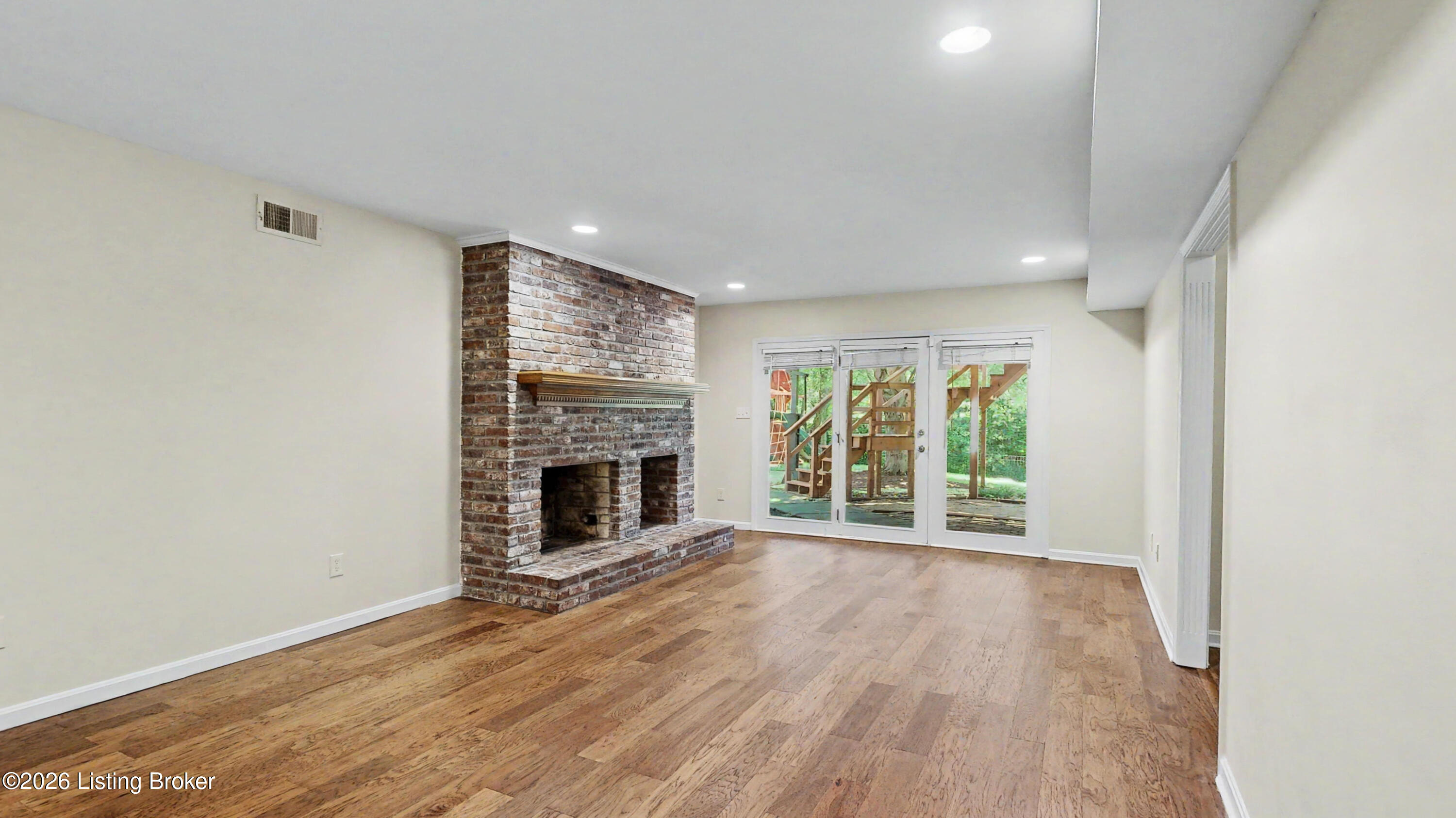 10704 High Grove Pl