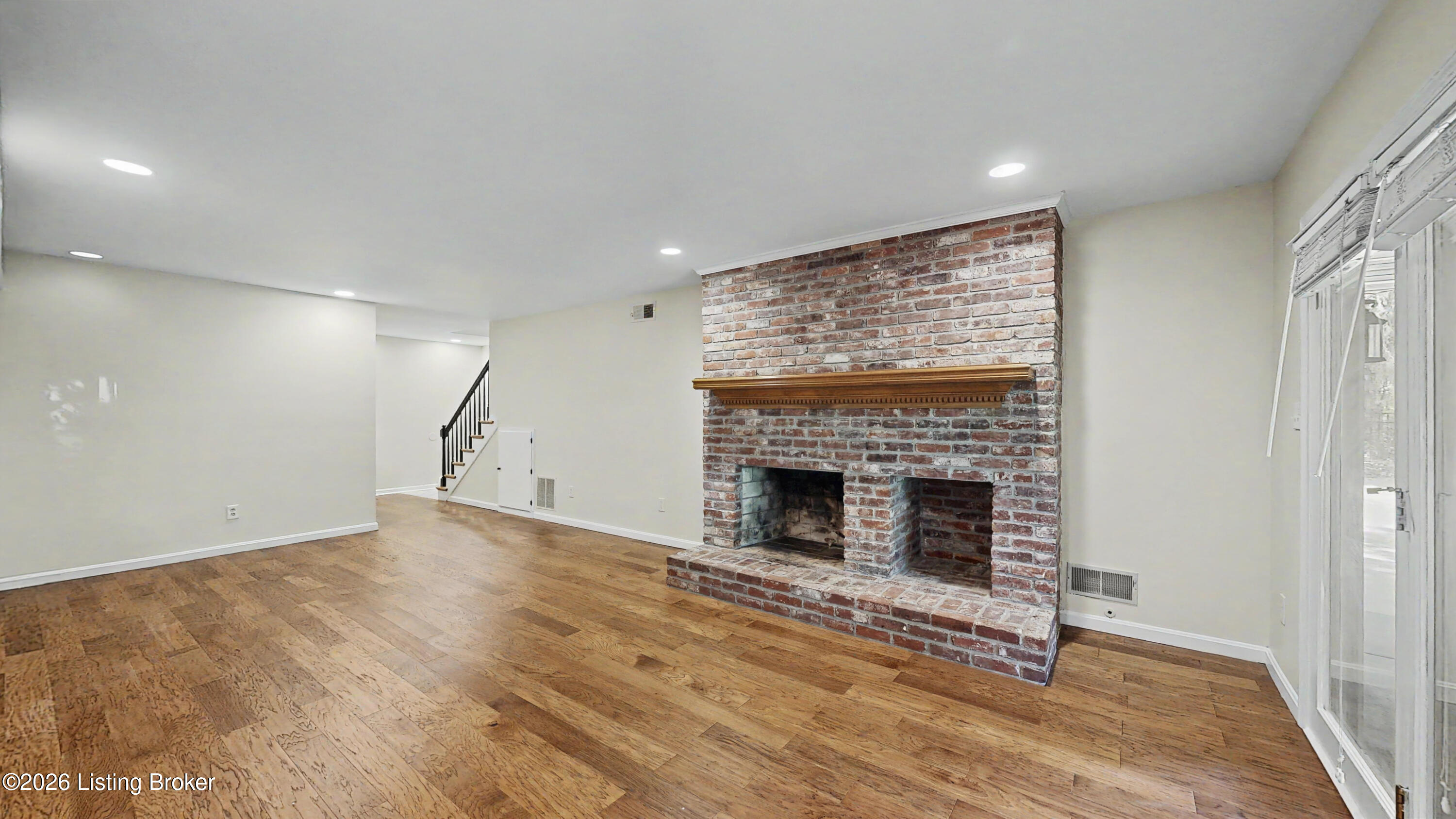 10704 High Grove Pl