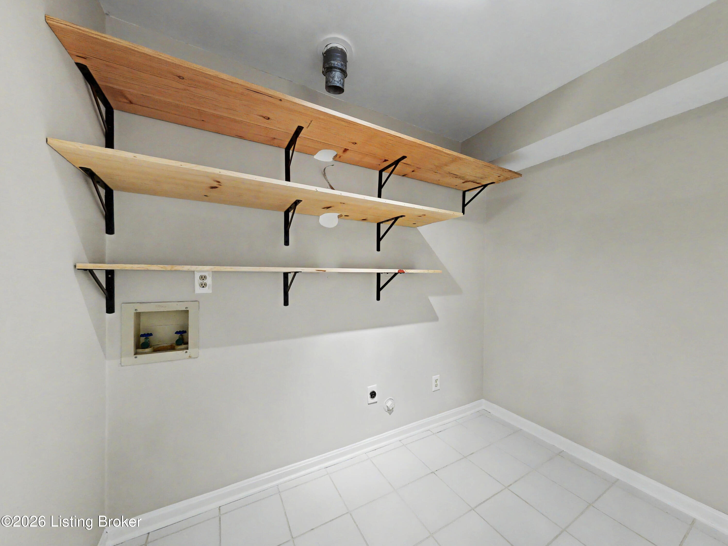 10704 High Grove Pl