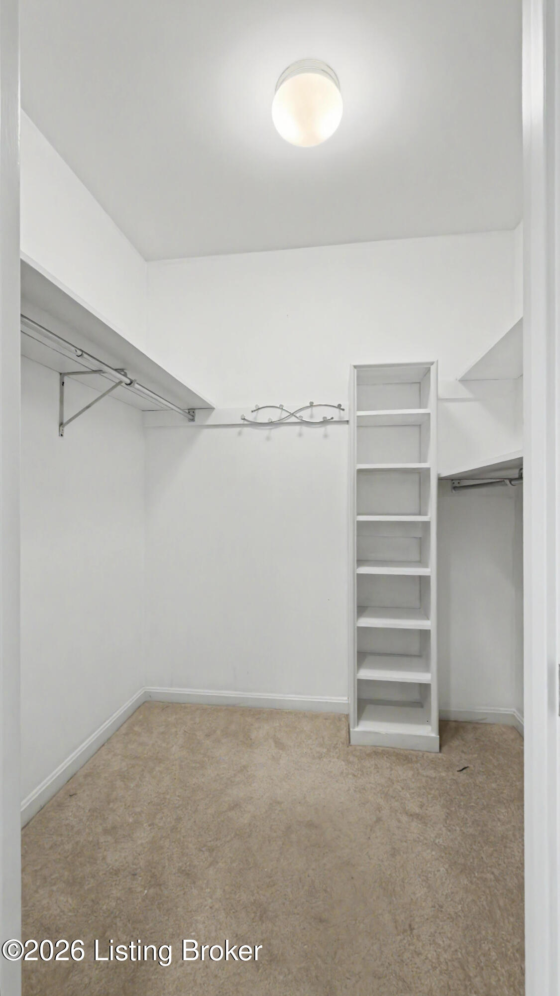 10704 High Grove Pl