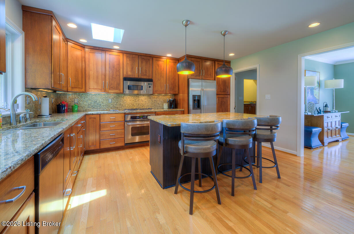 4513 Wolfspring Dr