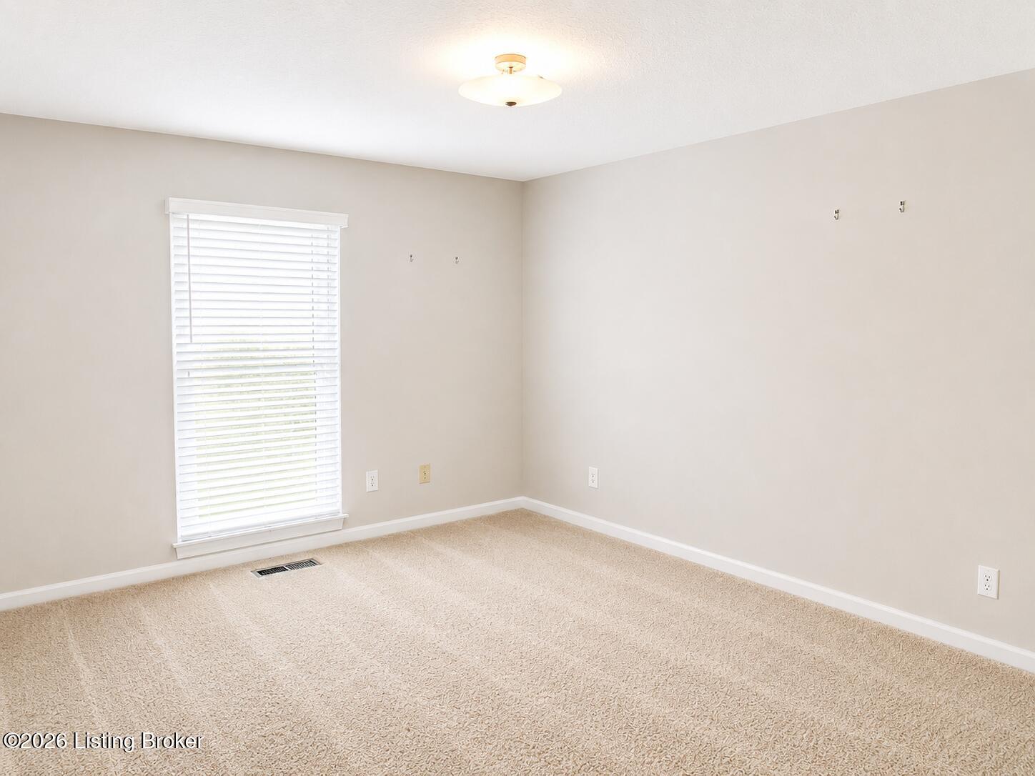 8909 Blossom Ln