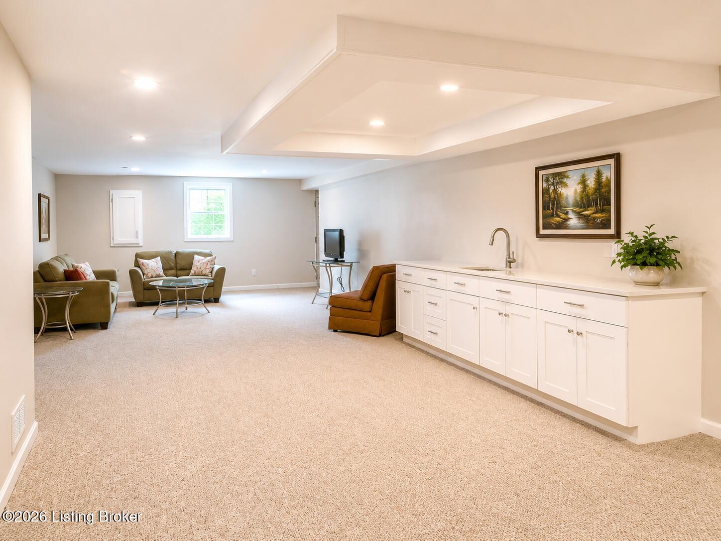 8909 Blossom Ln