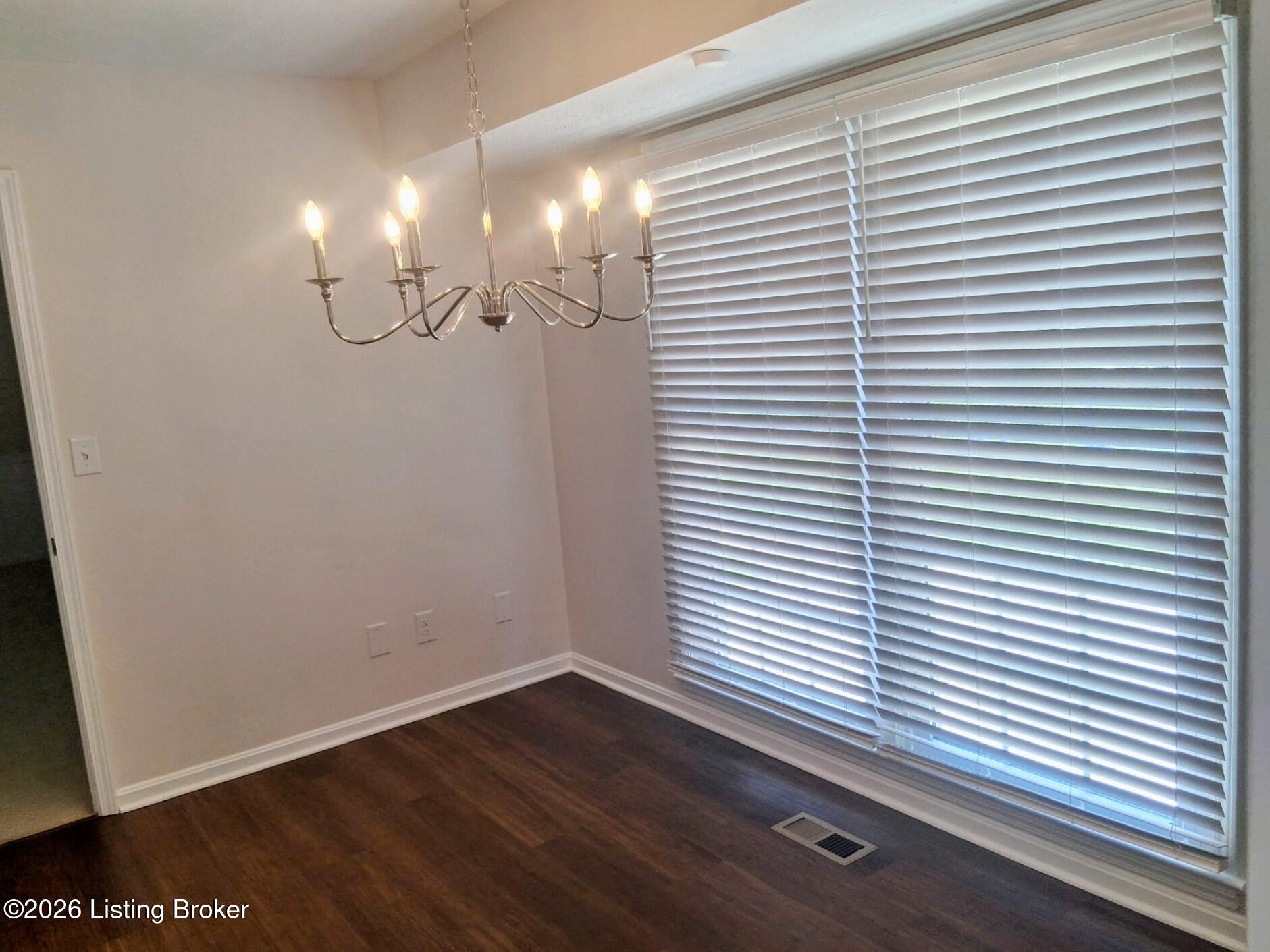 8909 Blossom Ln