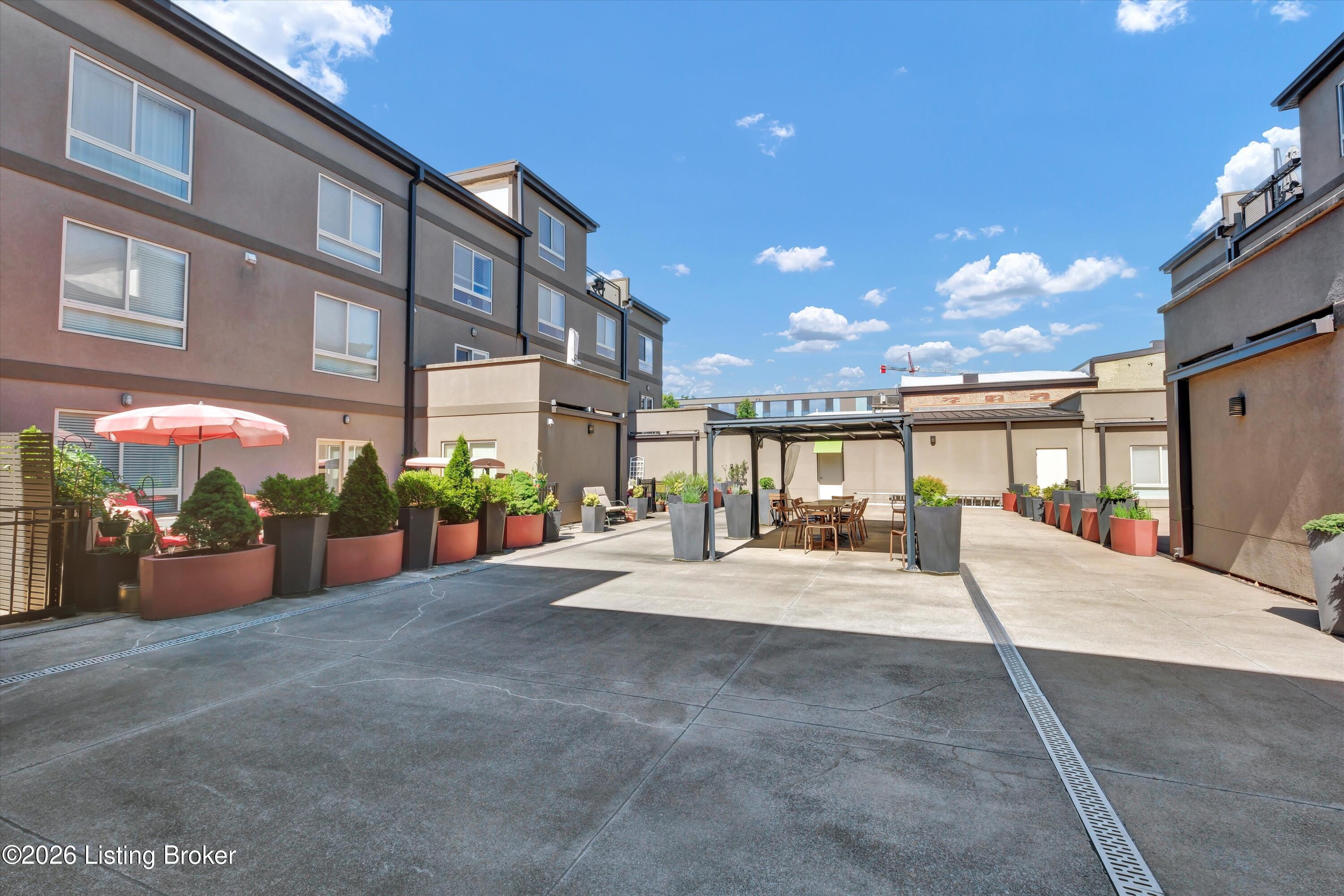 110 S Campbell St 313
