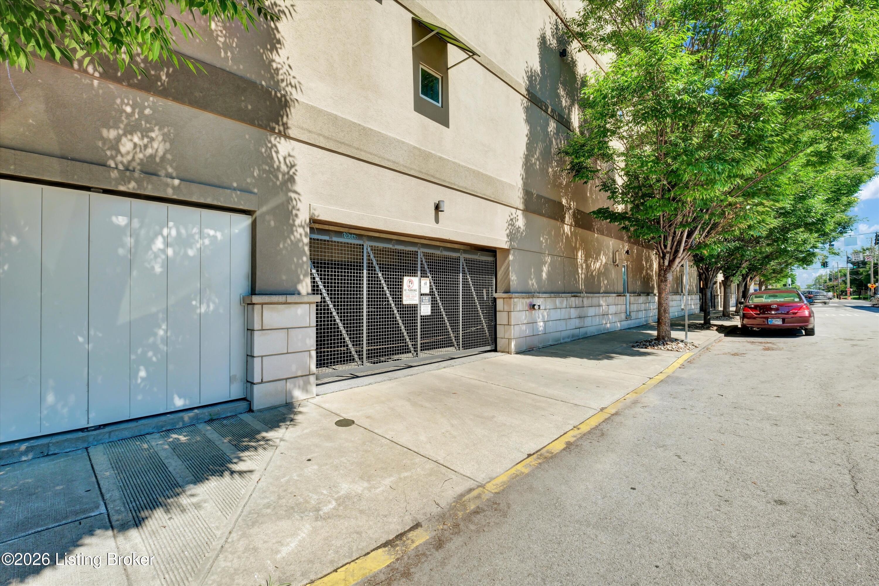 110 S Campbell St 313