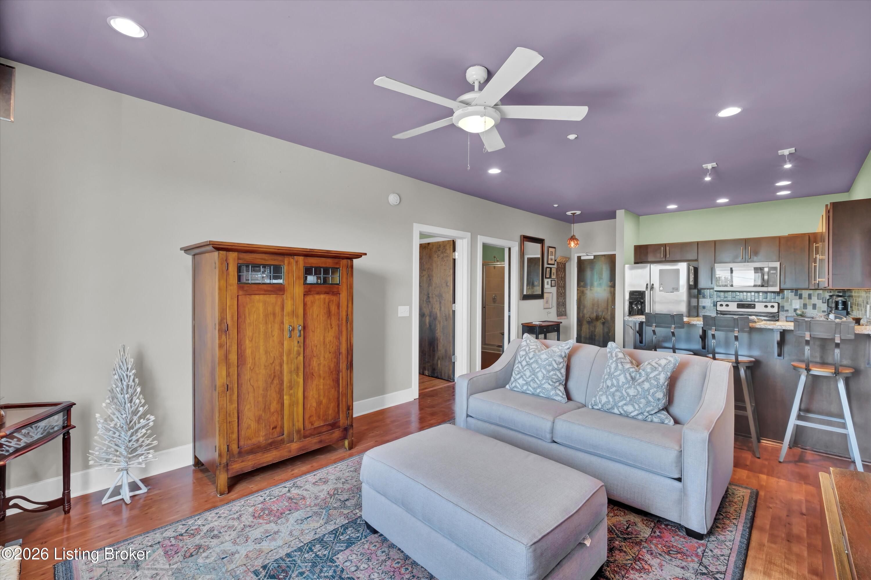 110 S Campbell St 313