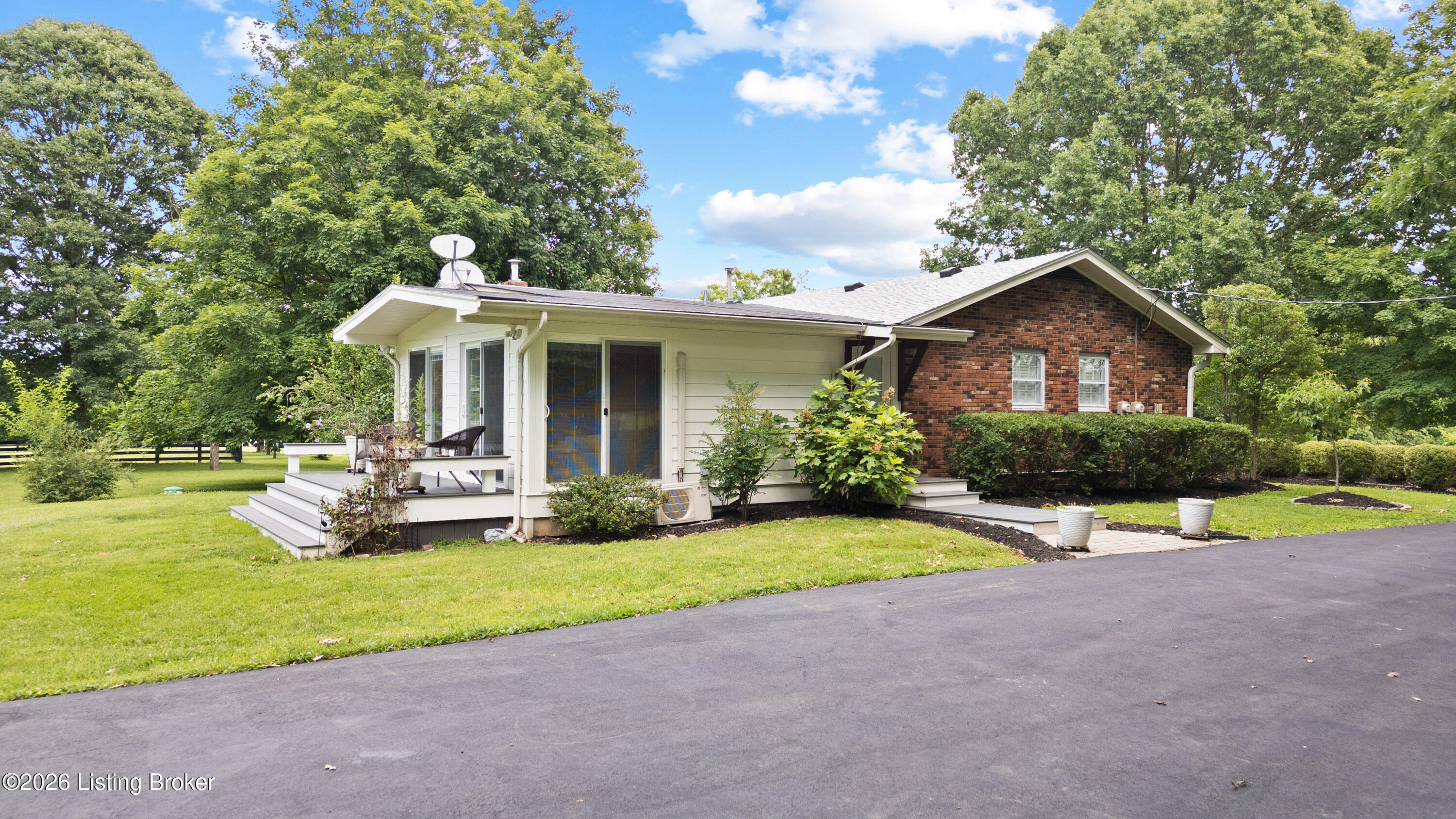 7420 Routt Rd