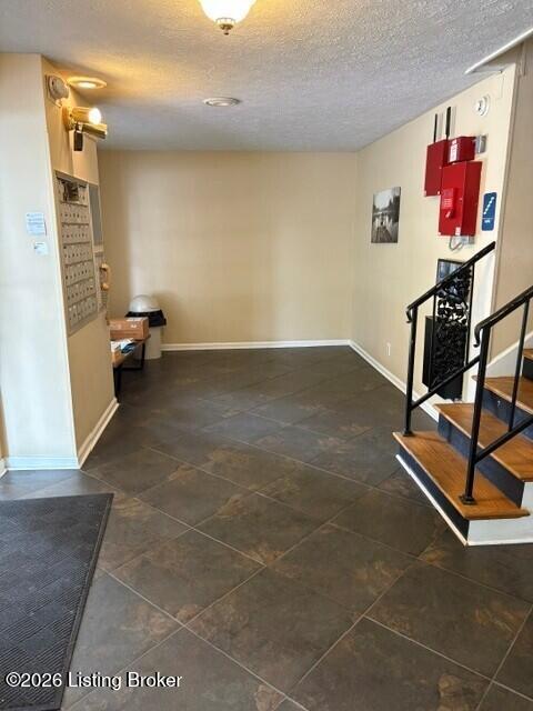 165 Thierman Ln 208