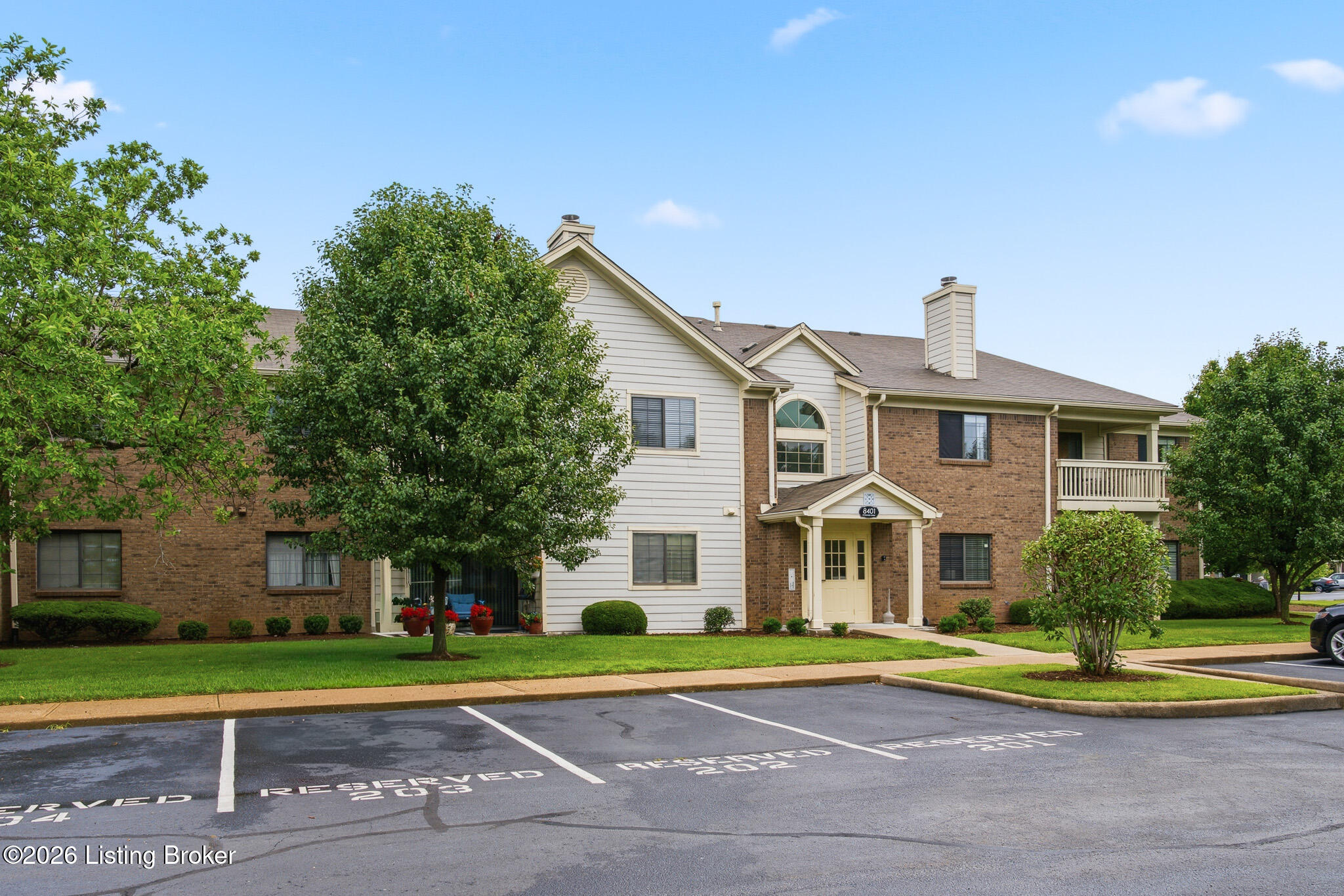 8401 Ambrosse Ln 207