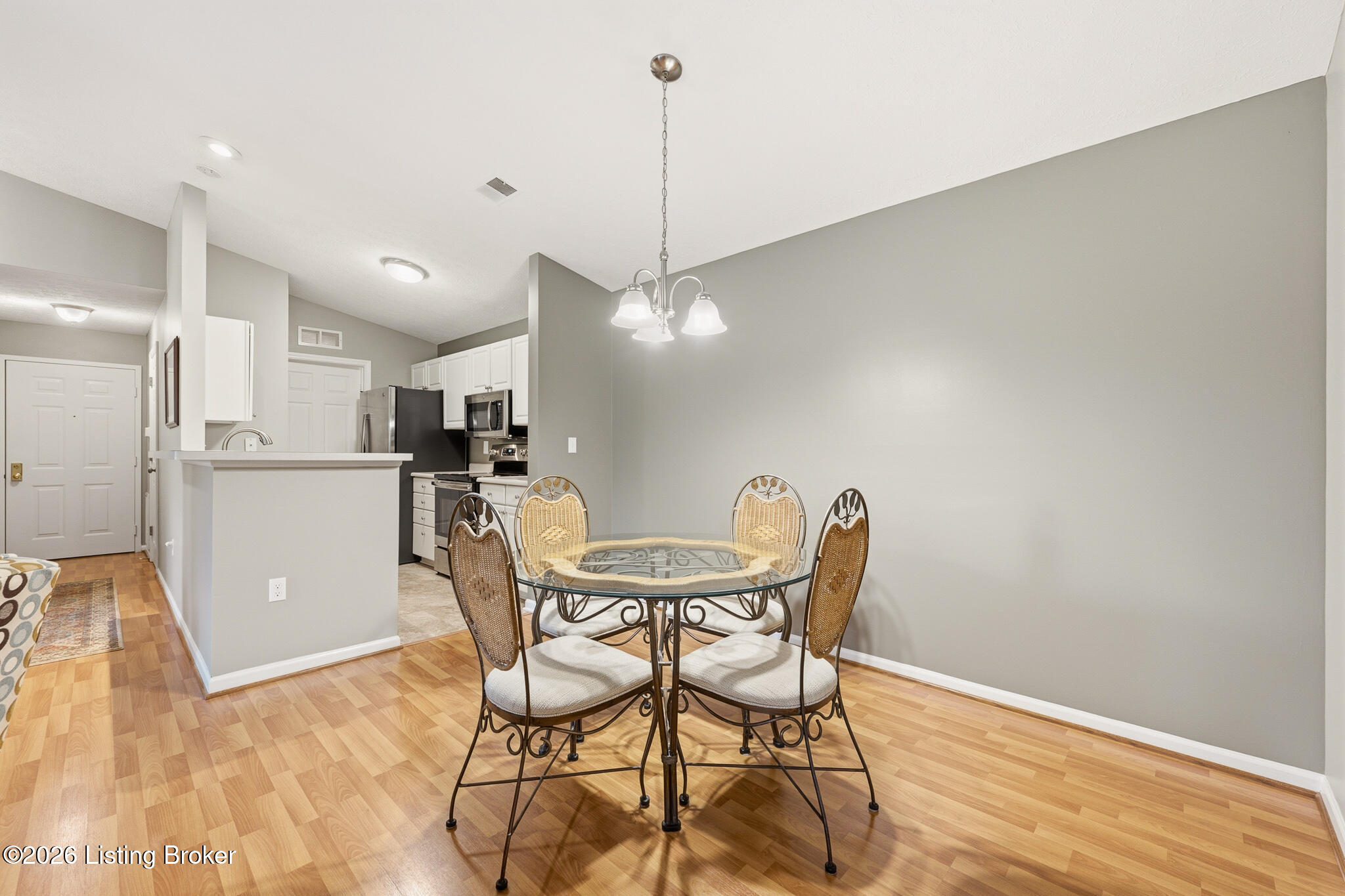 8401 Ambrosse Ln 207