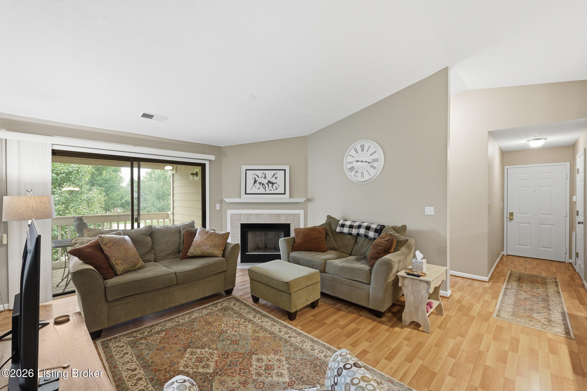 8401 Ambrosse Ln 207