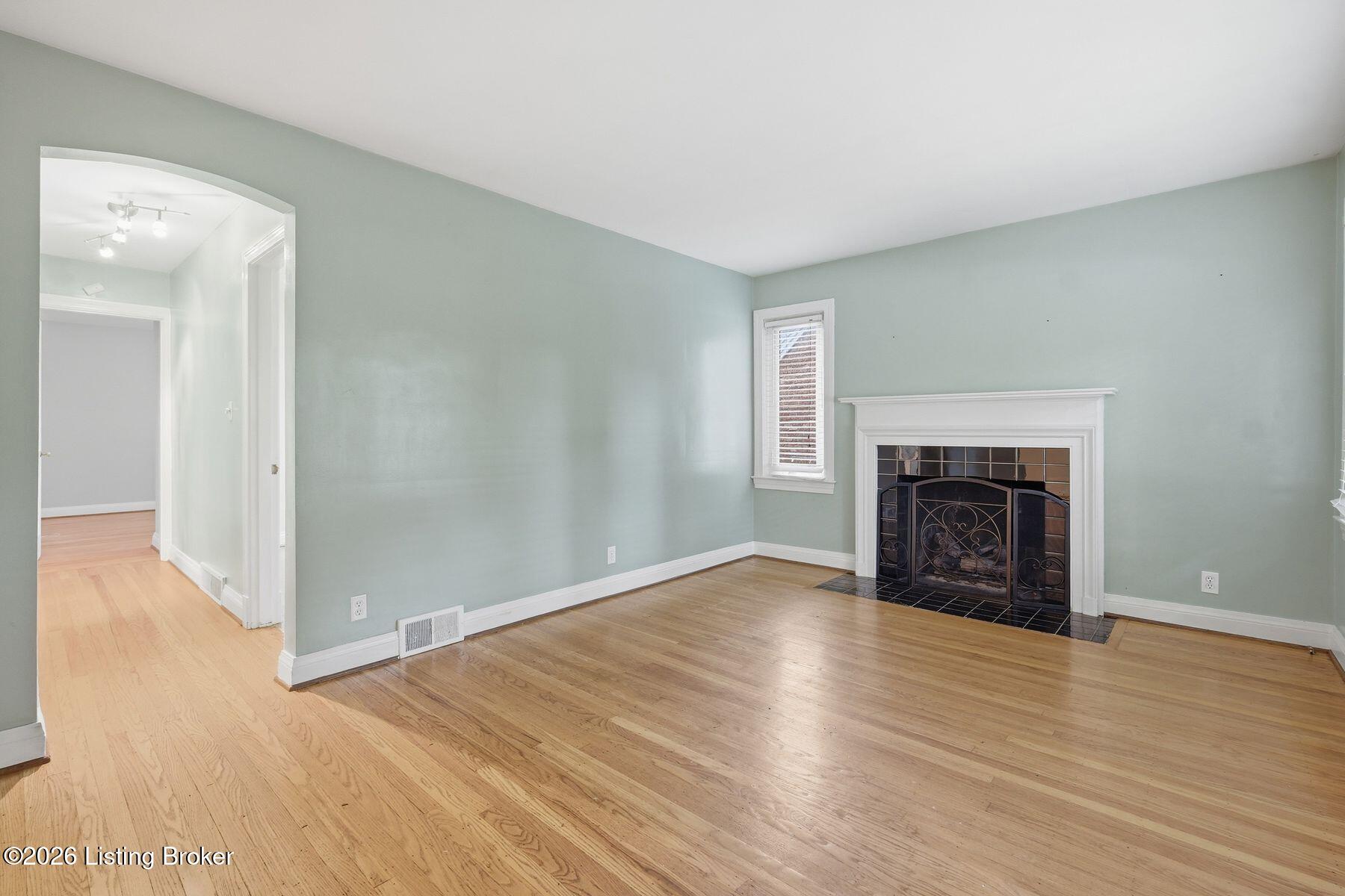 3343 Dayton Ave